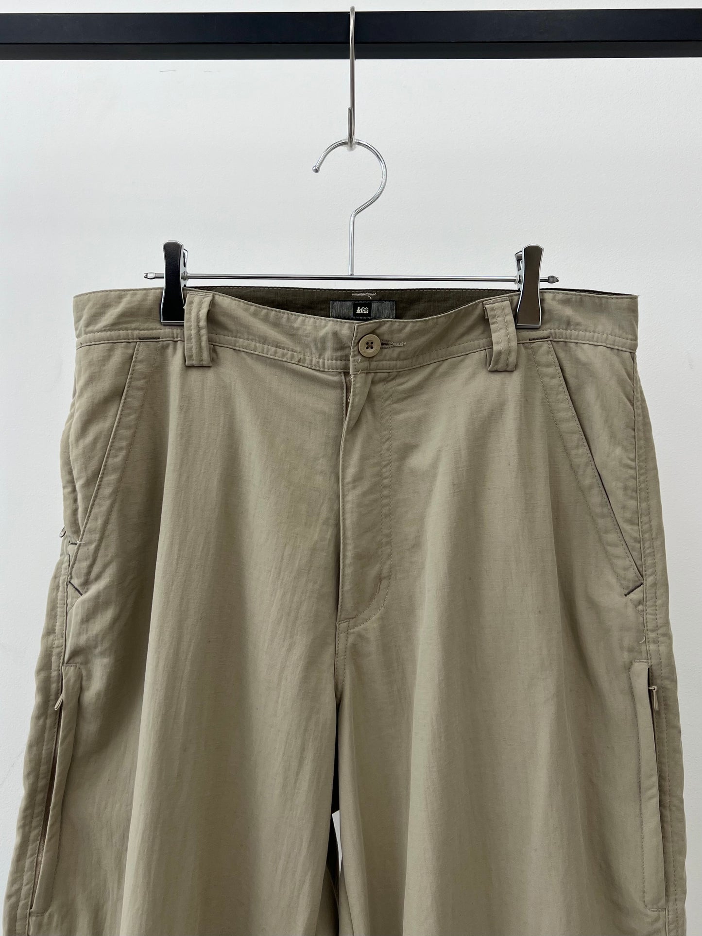 00's REI nylon gimmick pants