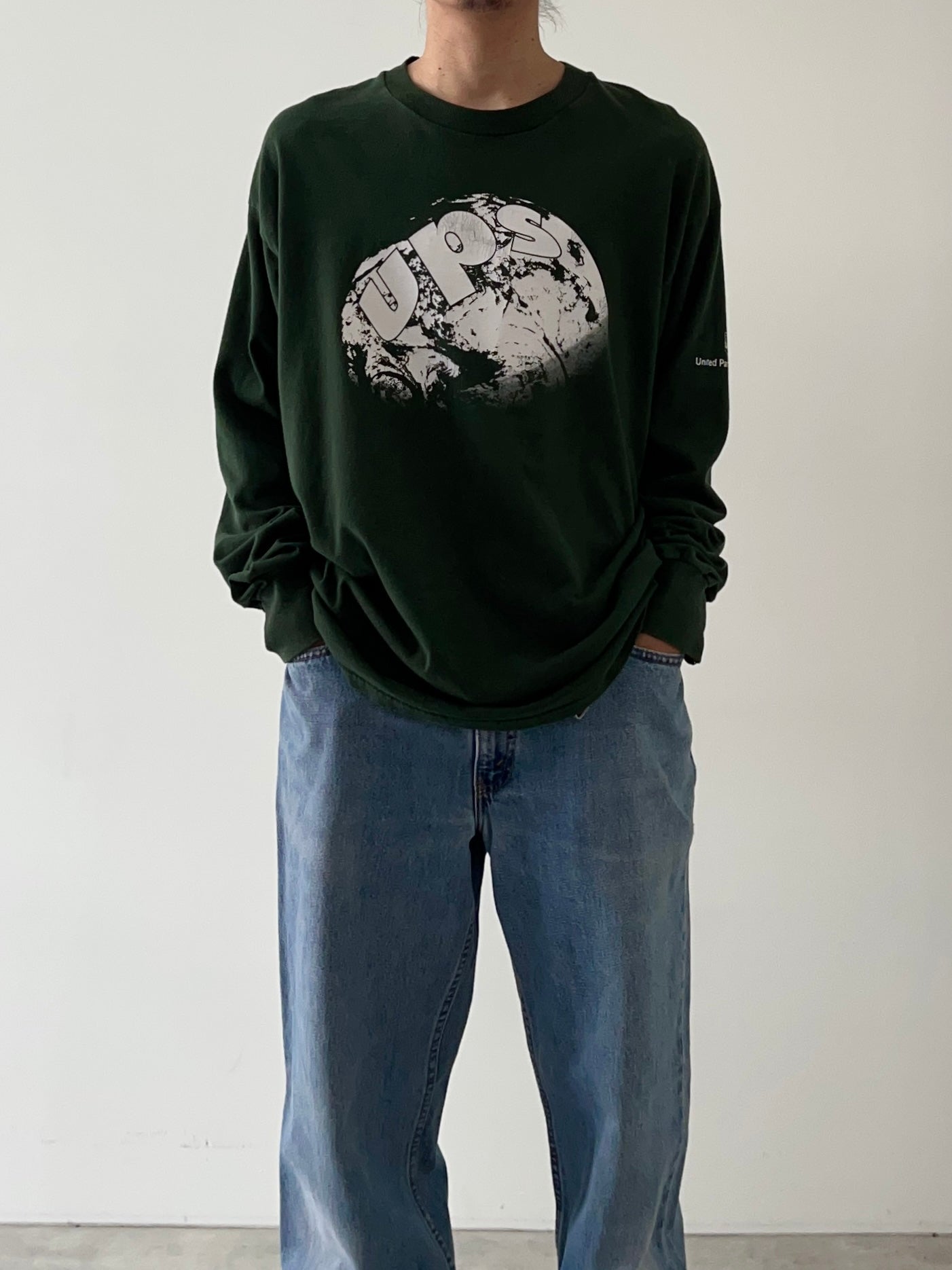 90's UPS L/S t-shirt