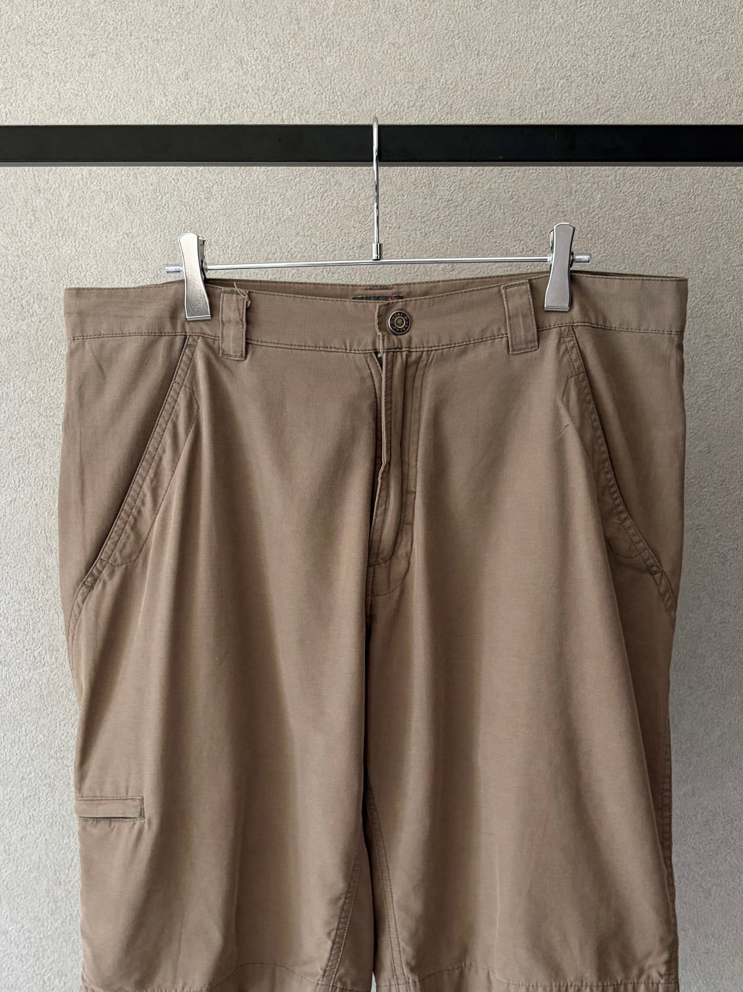 00's ROYAL ROBBINS shorts