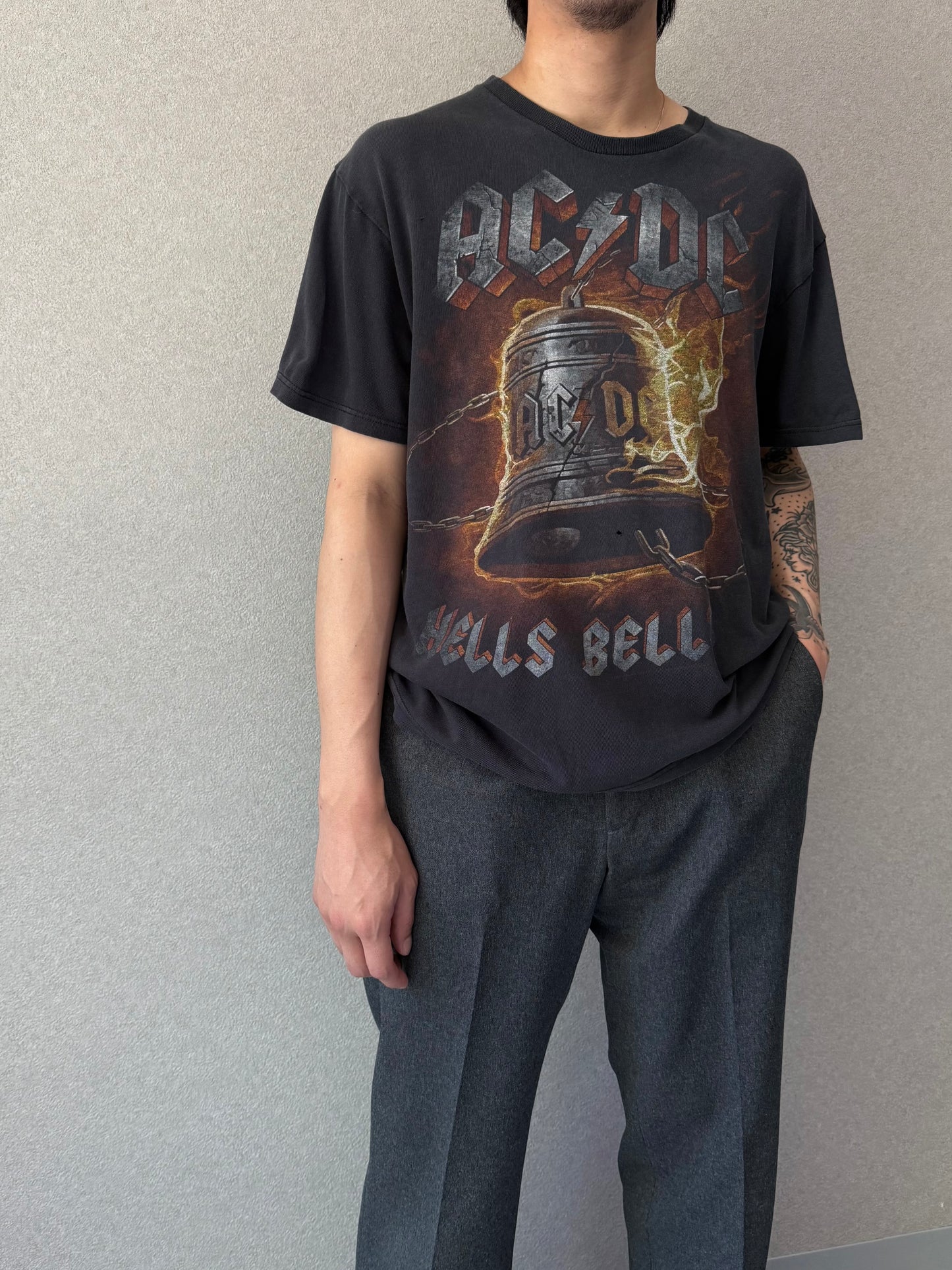 00's AC/DC music t-shirt "HELLS BELL"