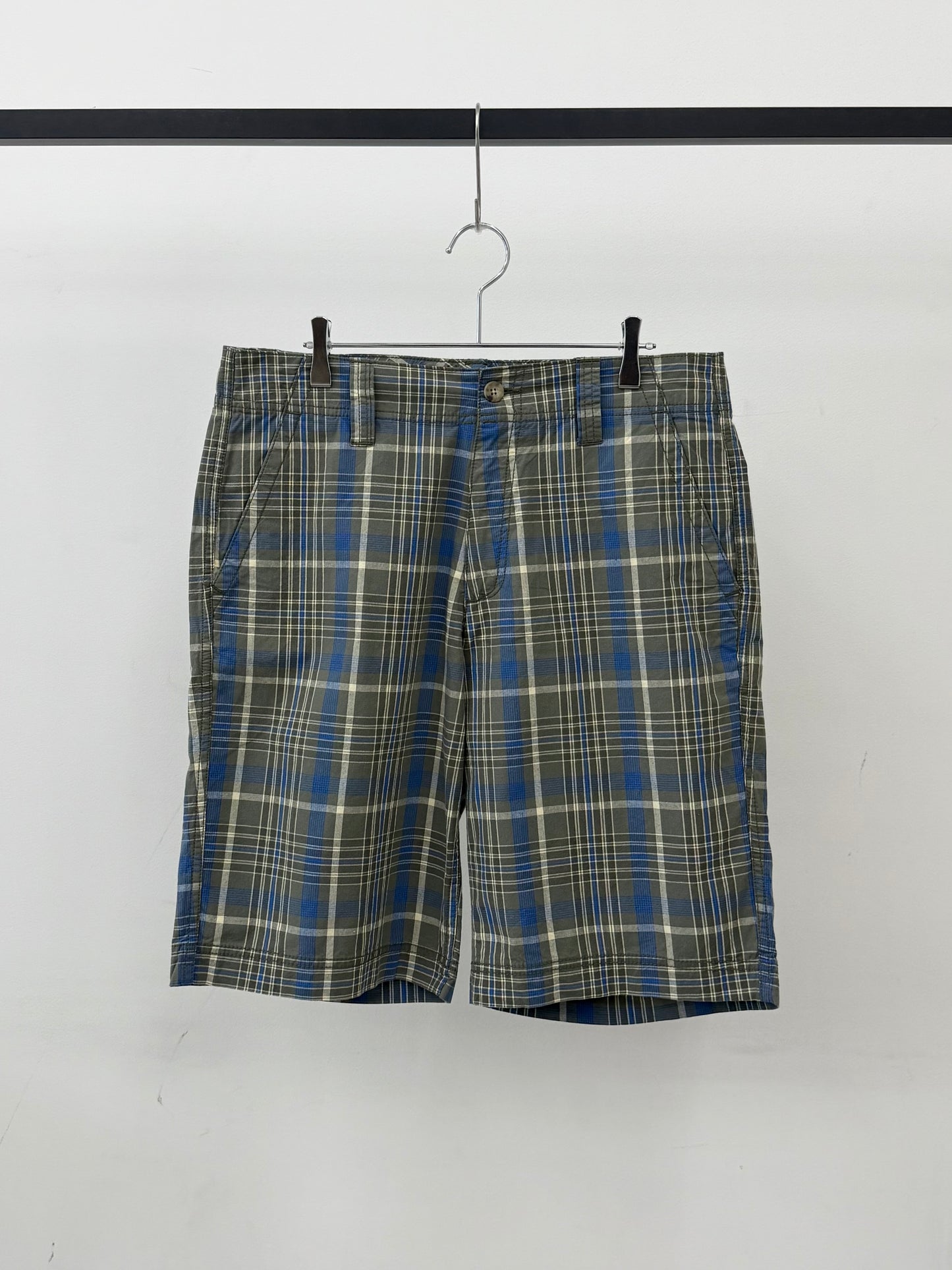 00' OLD NAVY shorts "DEAD STOCK"