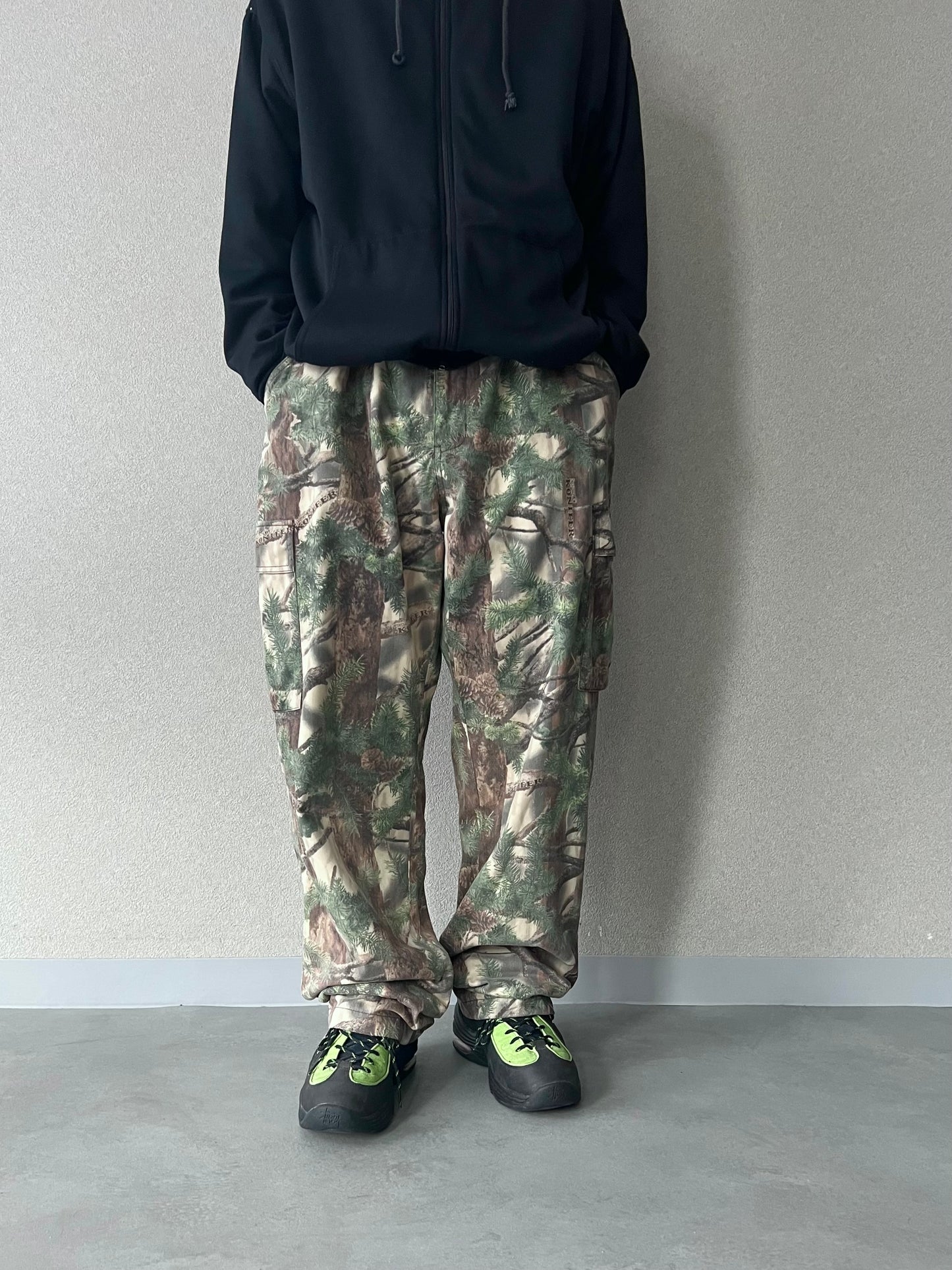 90's Cabela’s camouflage cargo pants