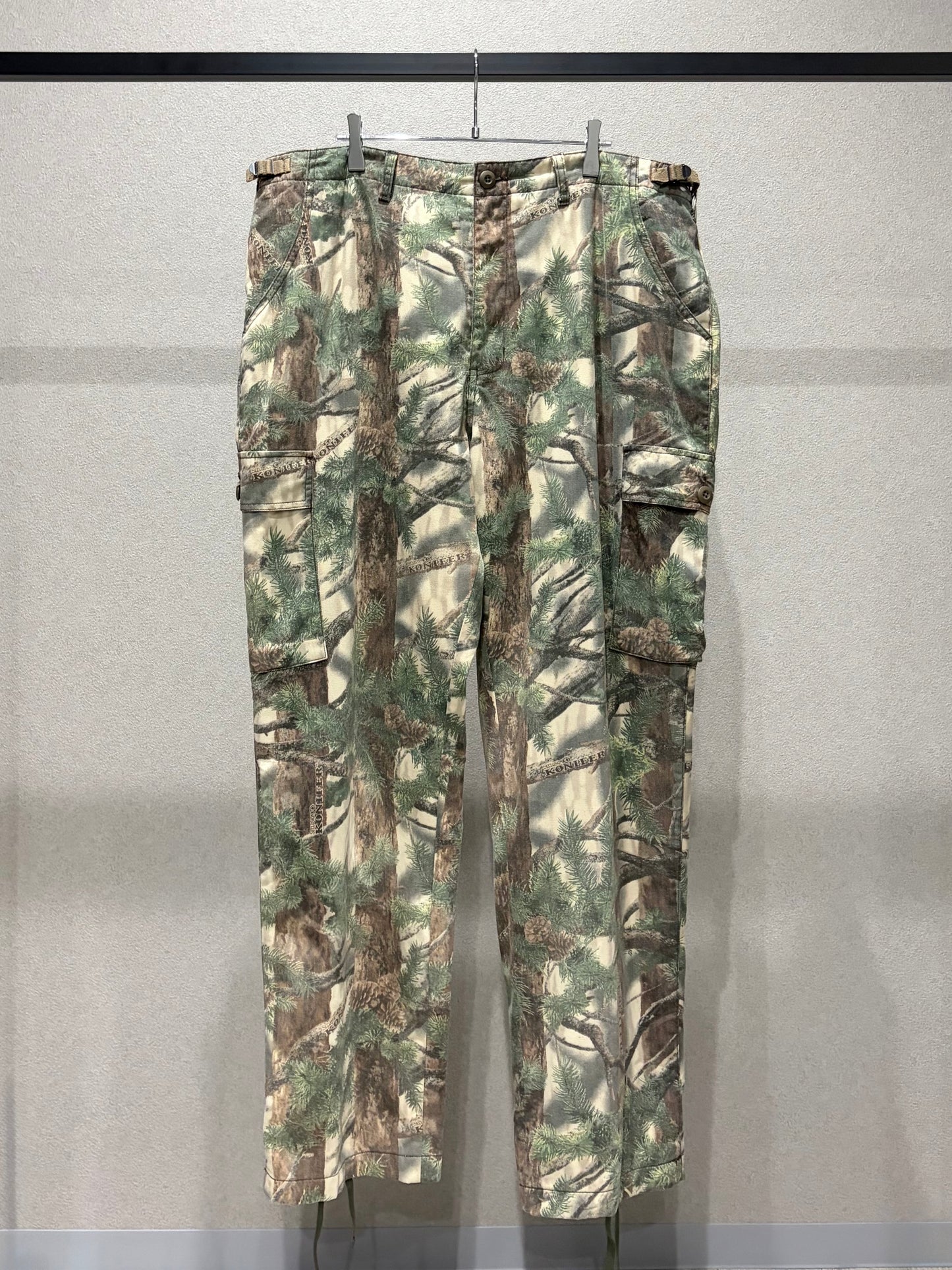90's Cabela’s camouflage cargo pants