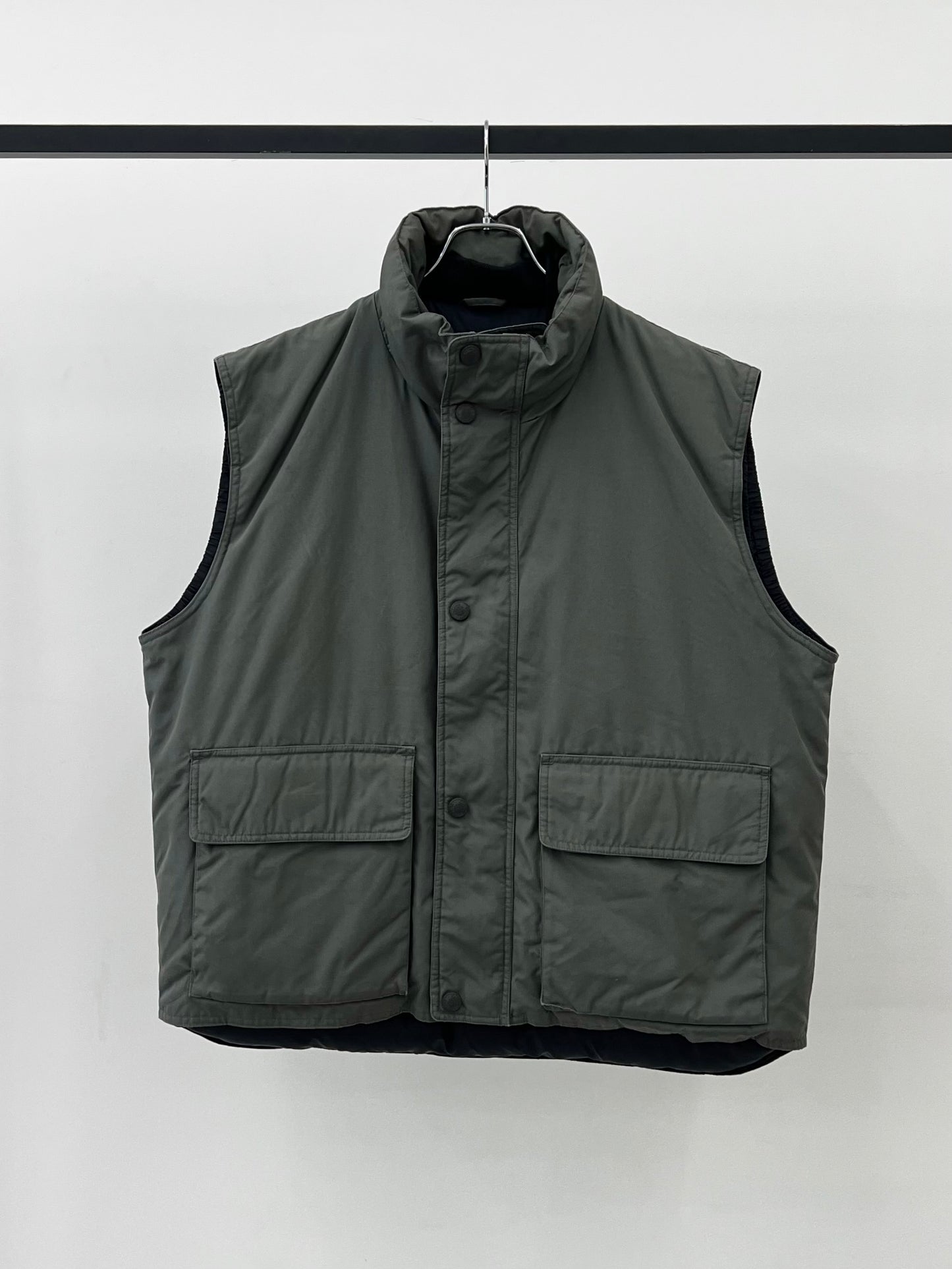 00's Cabela's down vest