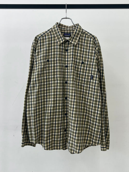 00's patagonia flannel shirt