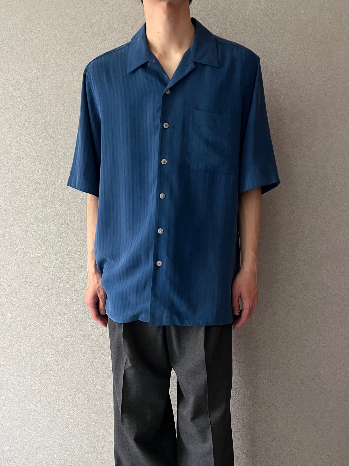 00's croft&barrow open collar silk shirt