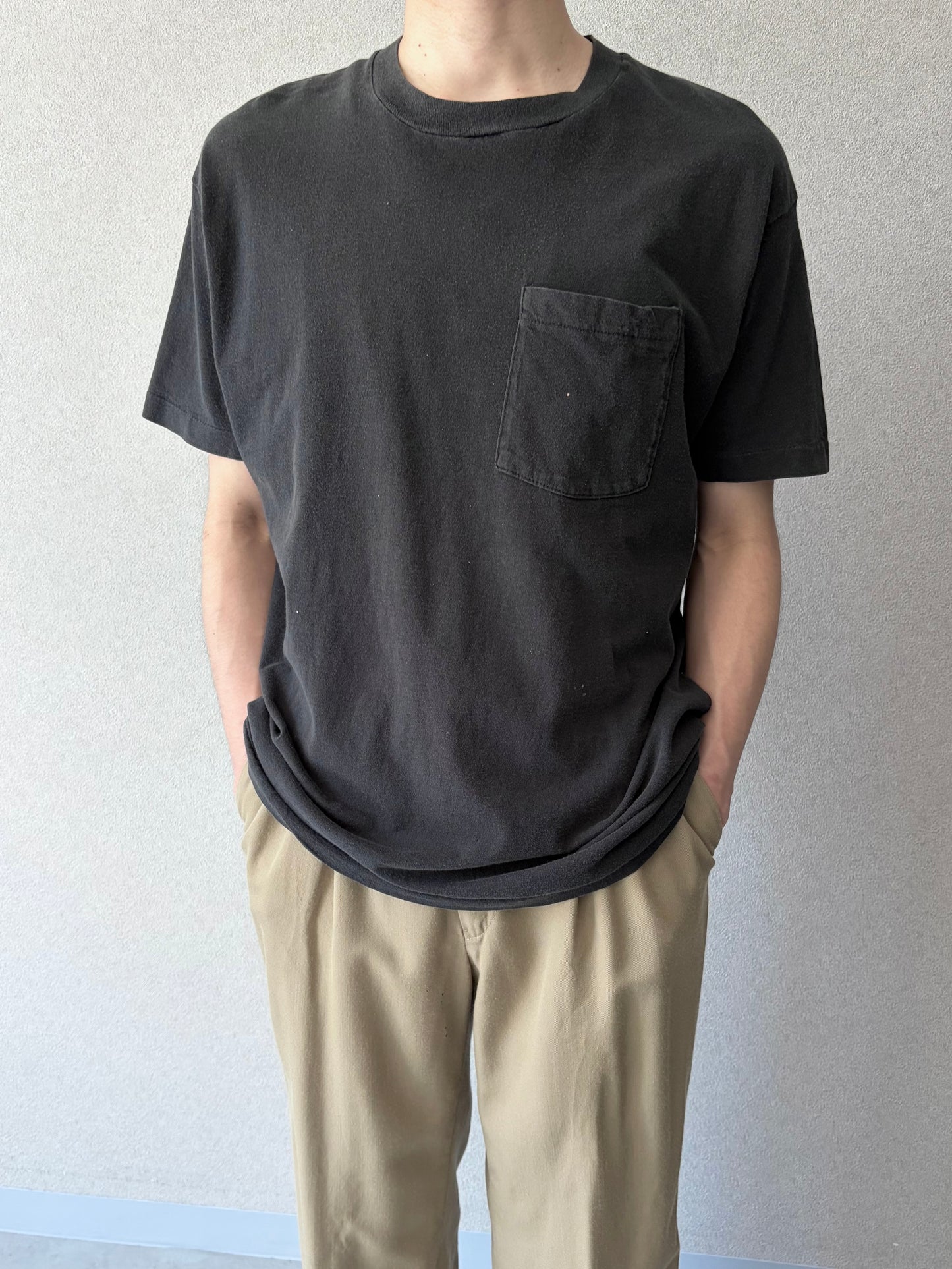 80's FRUIT OF THE LOOM pocket t-shirt "Made in USA"