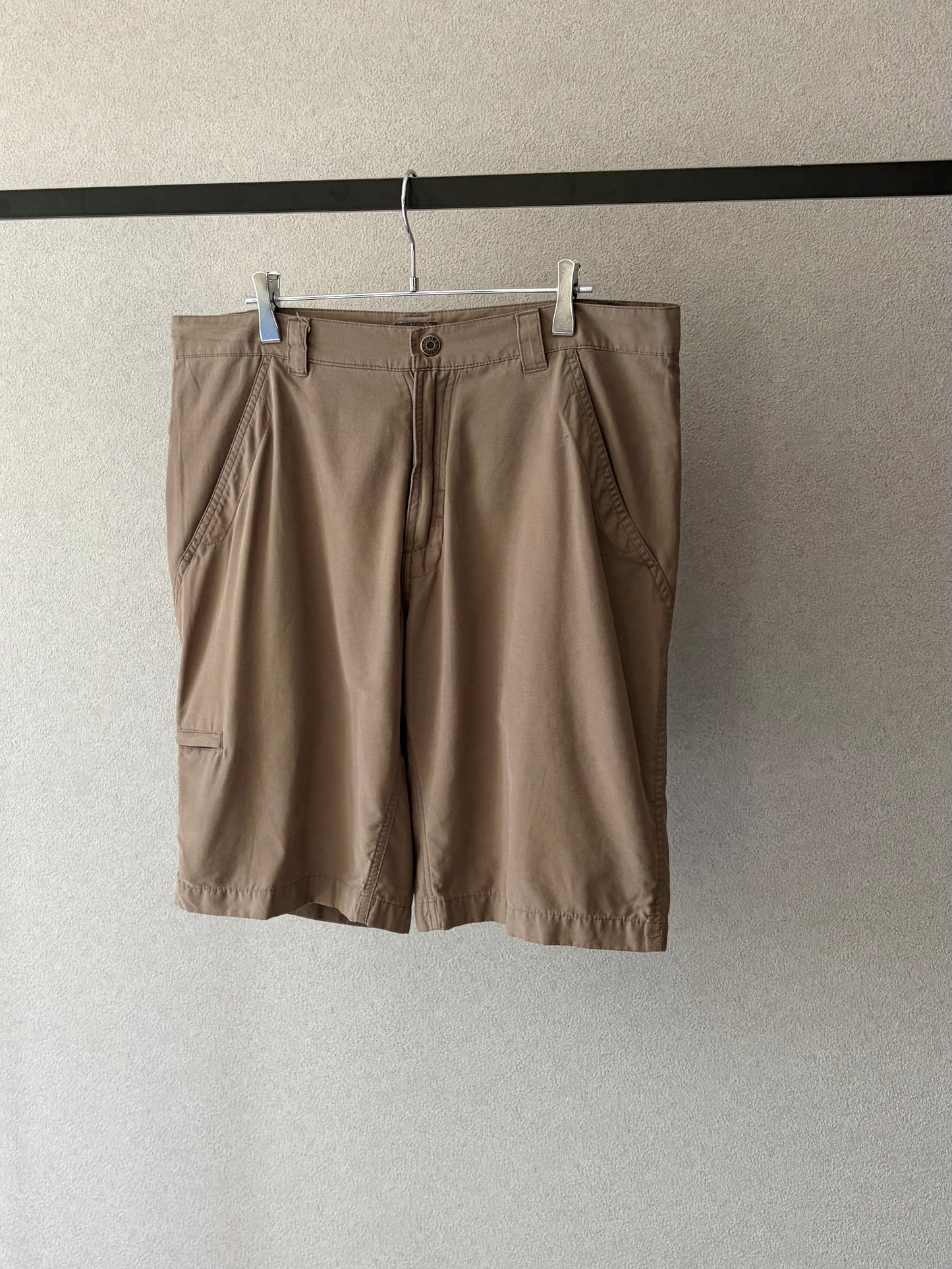 00's ROYAL ROBBINS shorts