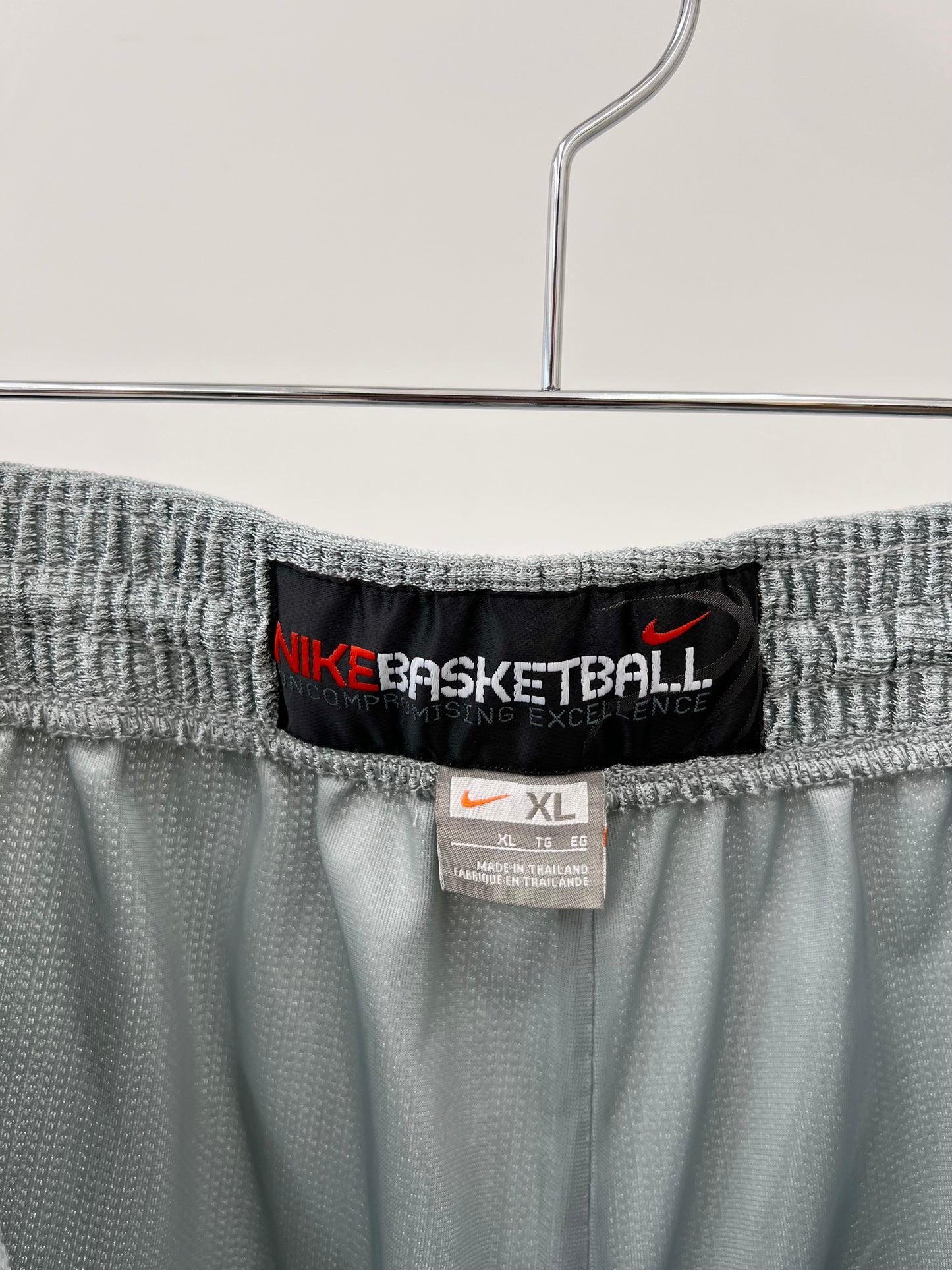 00's NIKE basketball shorts