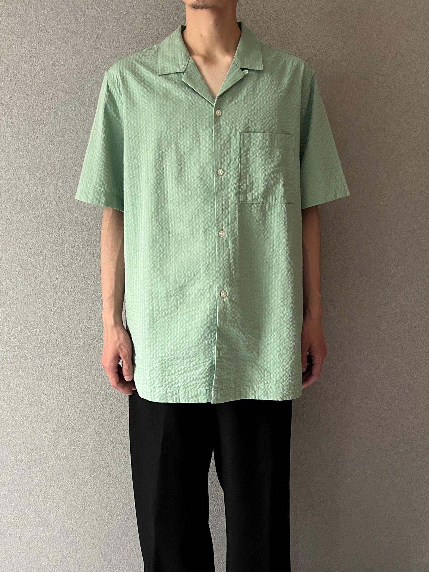 00's GAP open collar seersucker shirt