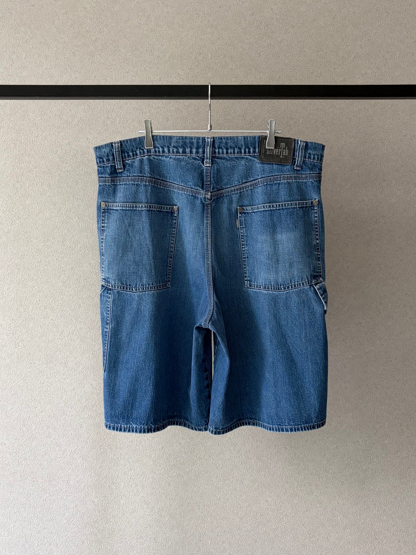 90's Levi's silverTab denim shorts