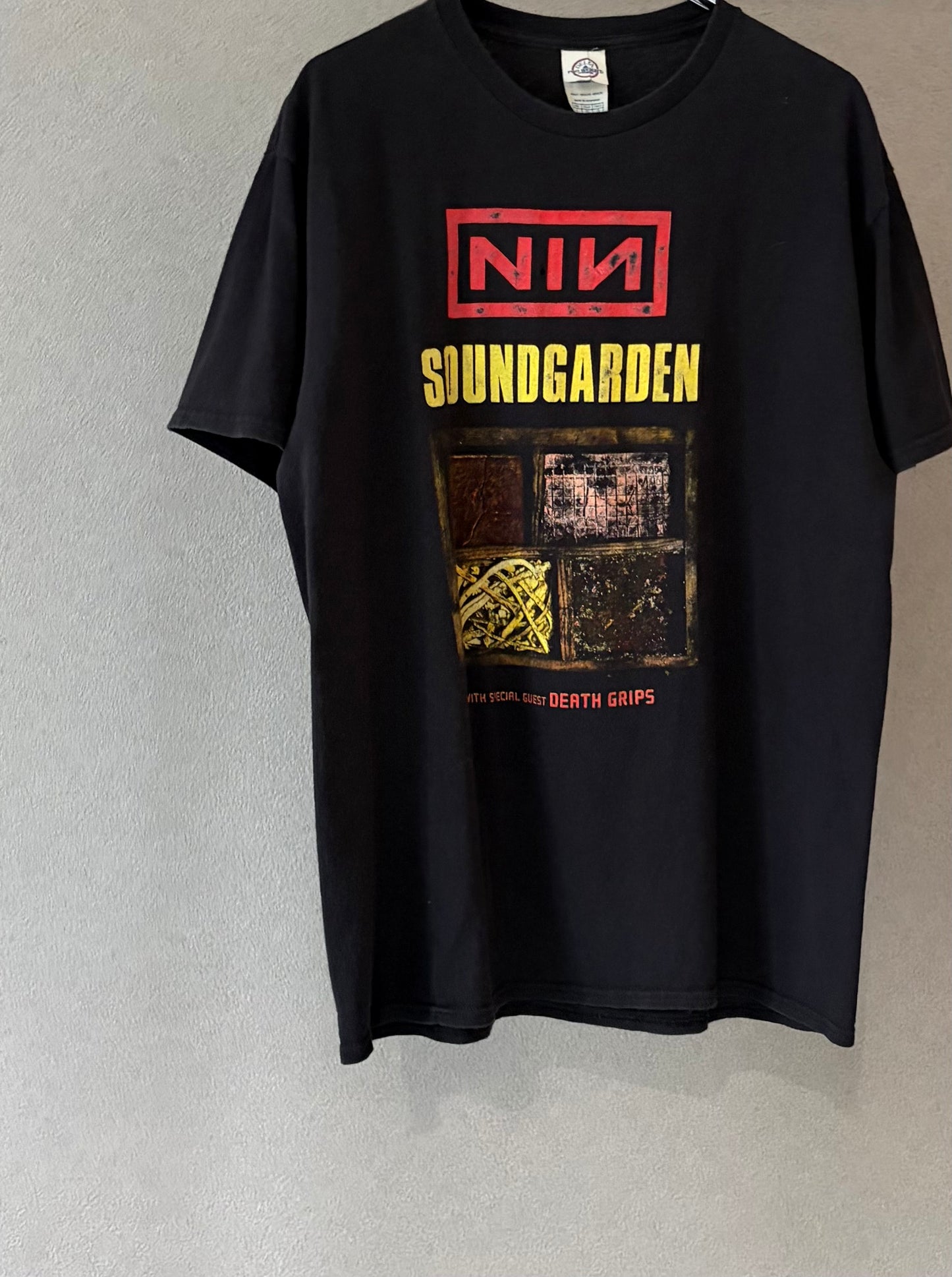 10's Nine Inch Nails × SOUNDGARDEN music t-shirt
