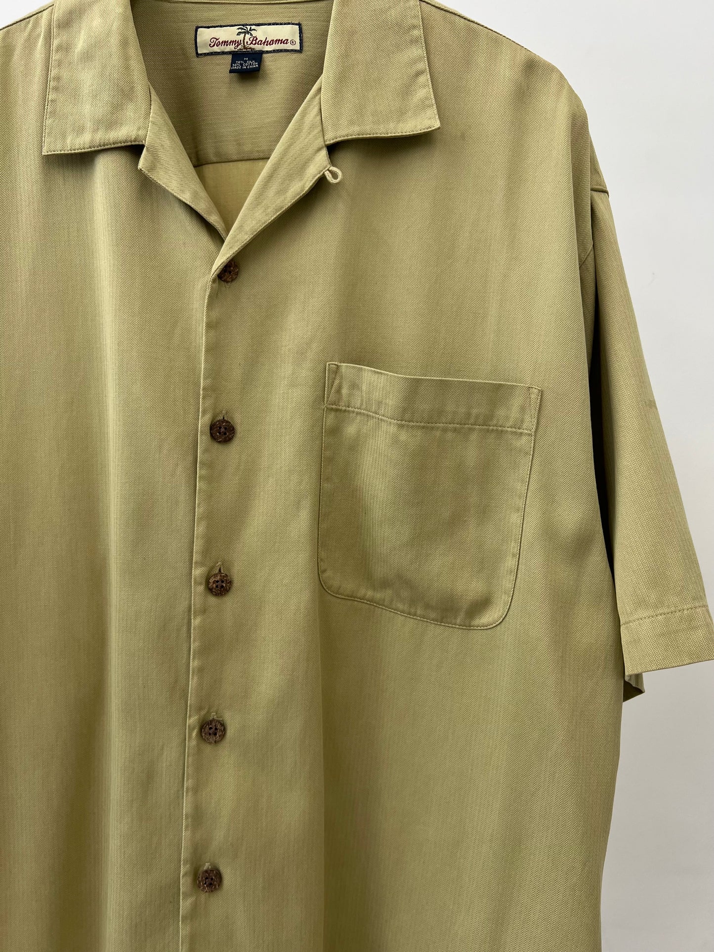 00's Tommy Bahama open collar silk shirt