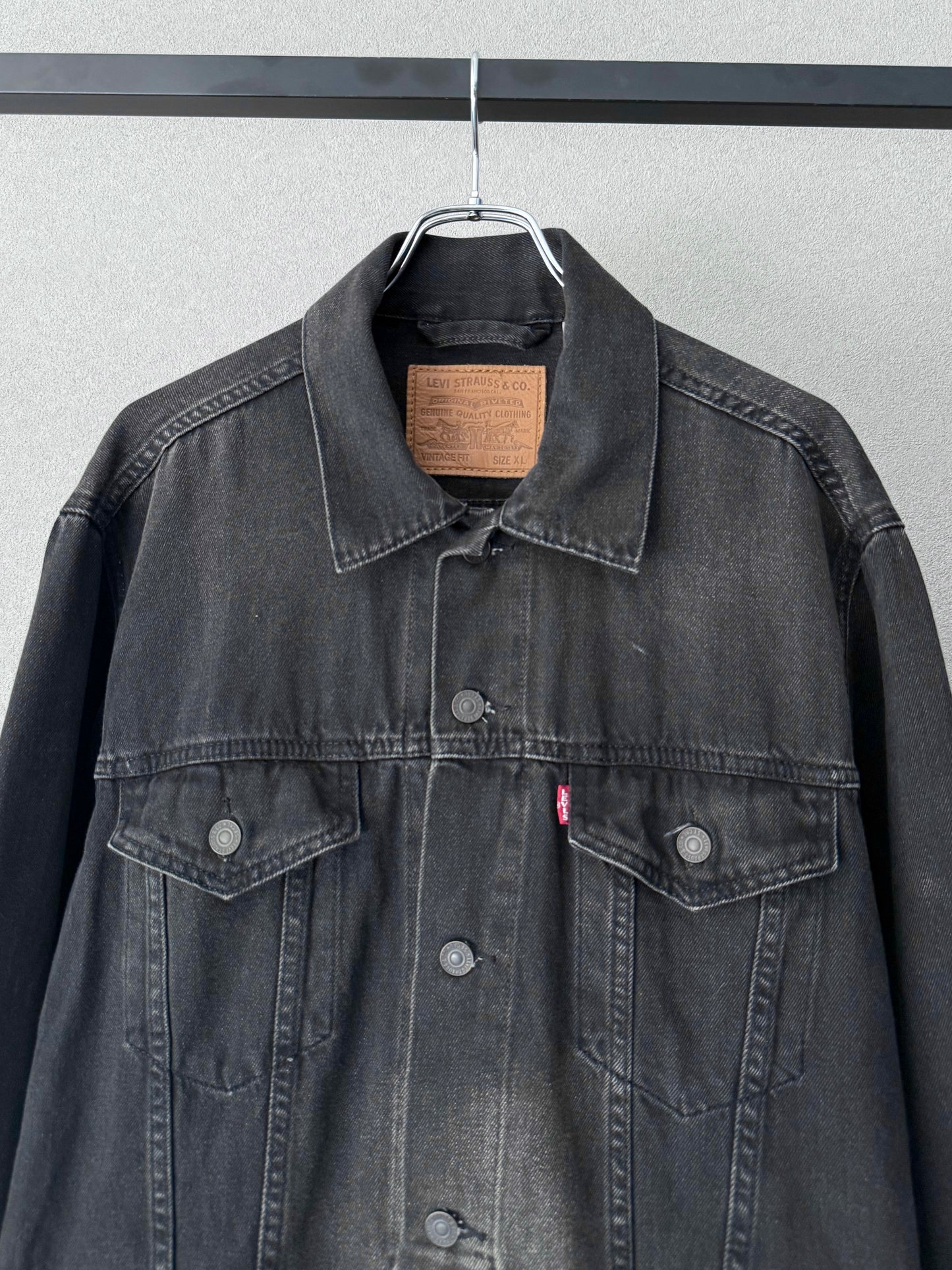00's Levi's denim jacket