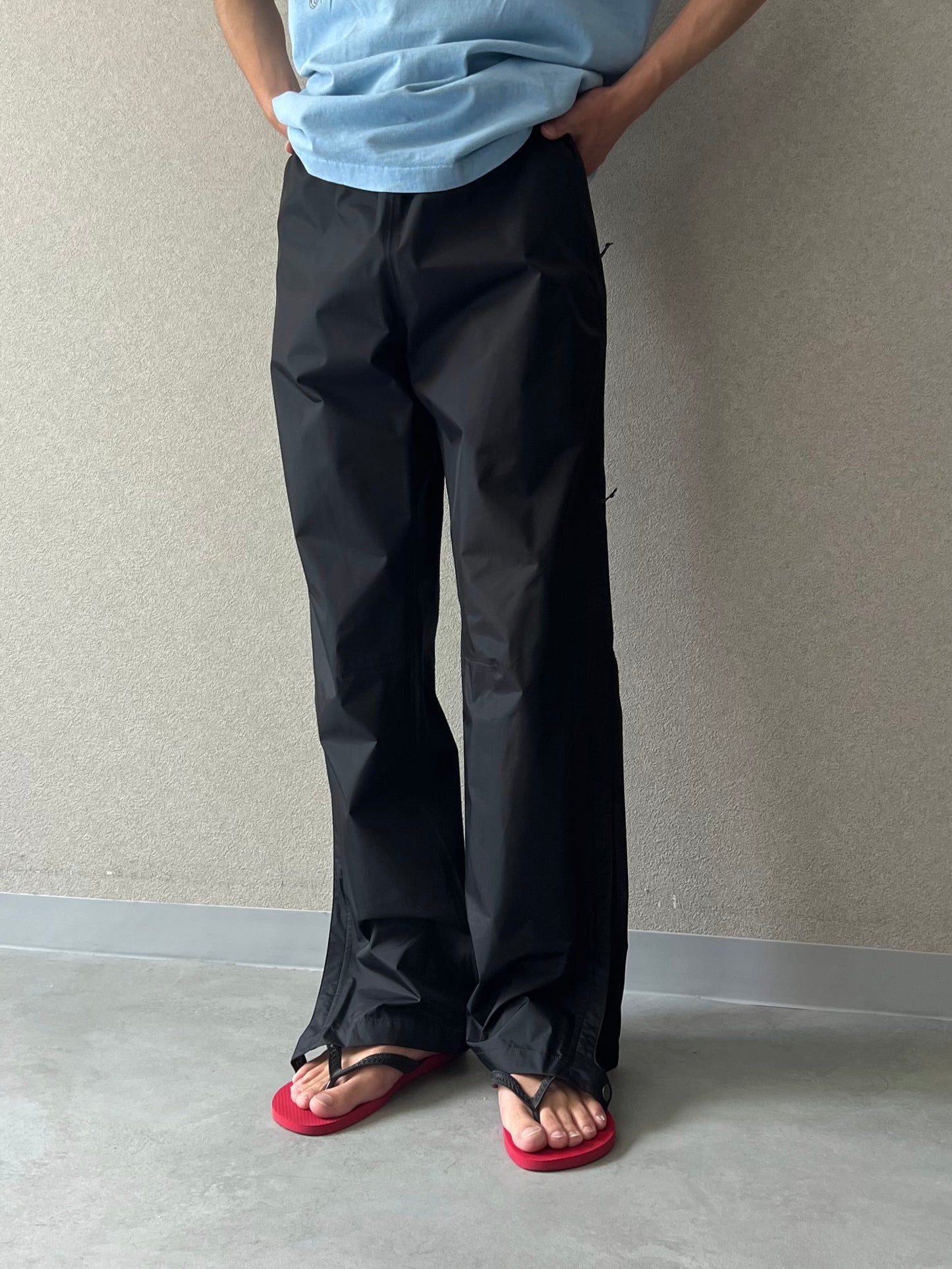 10's Patagonia nylon pants