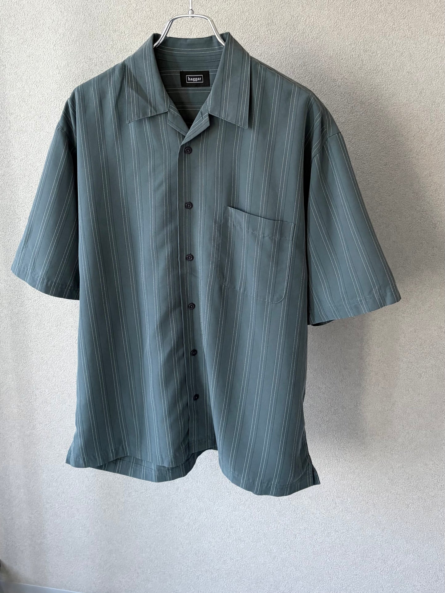 00's haggar open collar shirt
