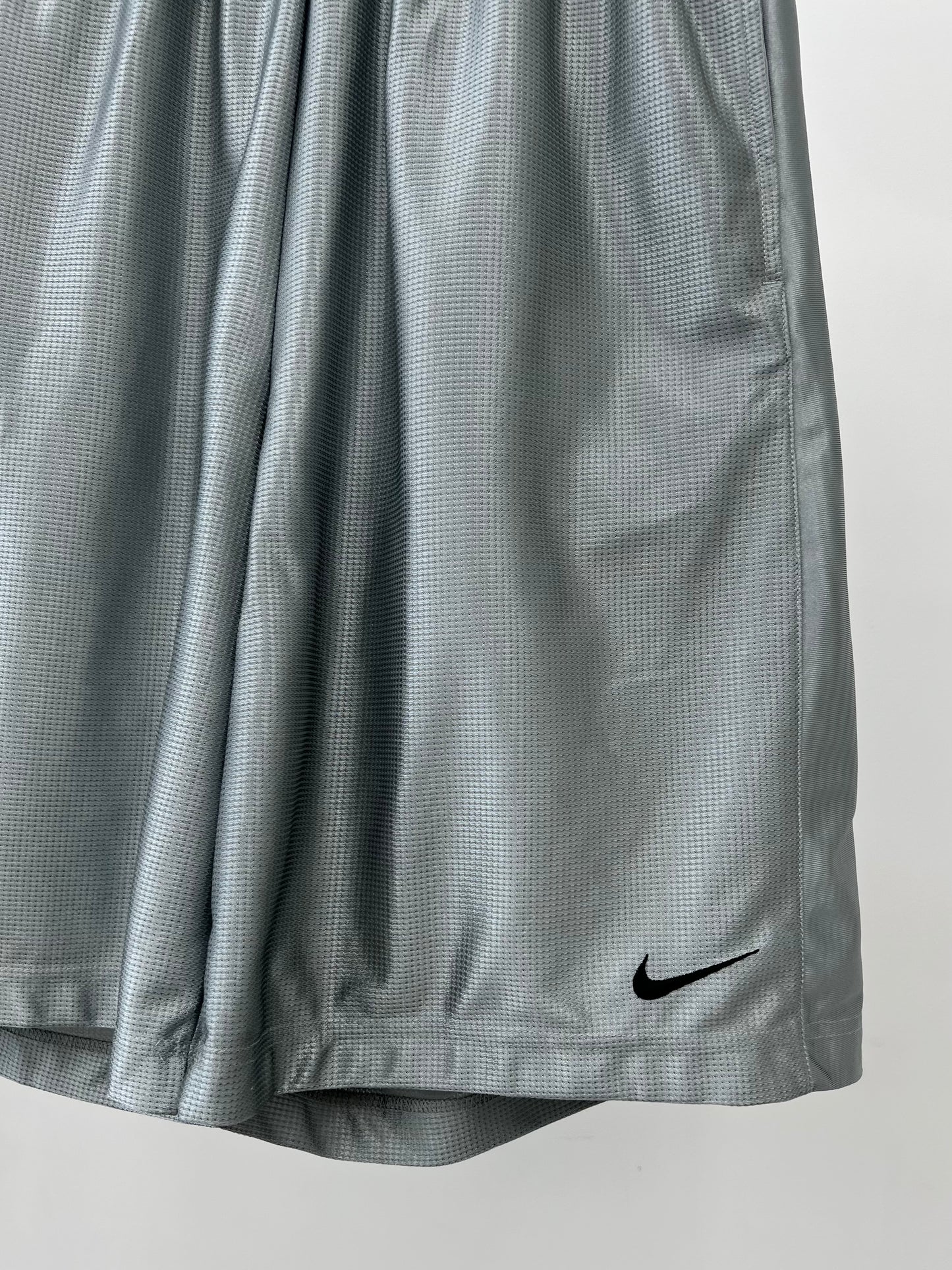 00's NIKE basketball shorts