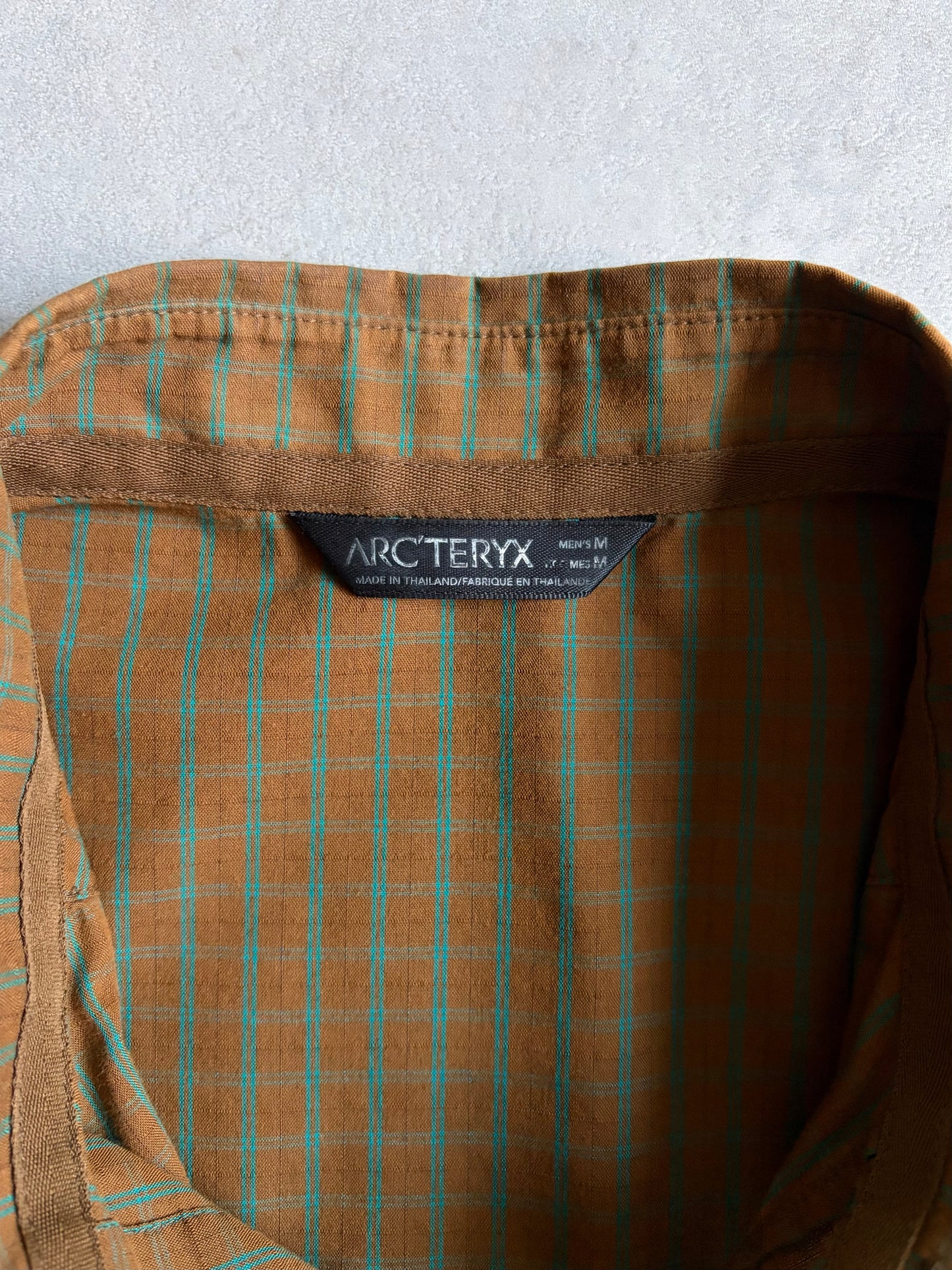 10's ARC'TERYX shirt