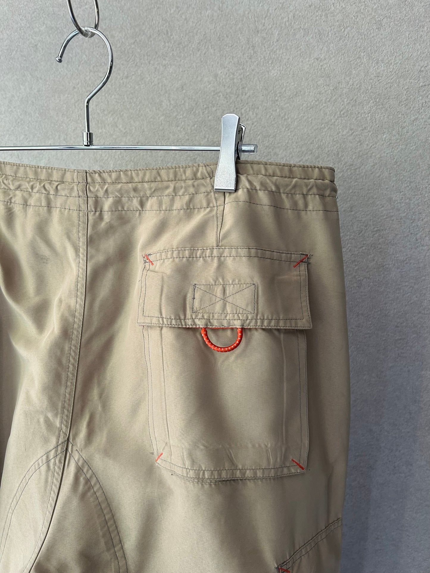 00's GAP cropped cargo pants