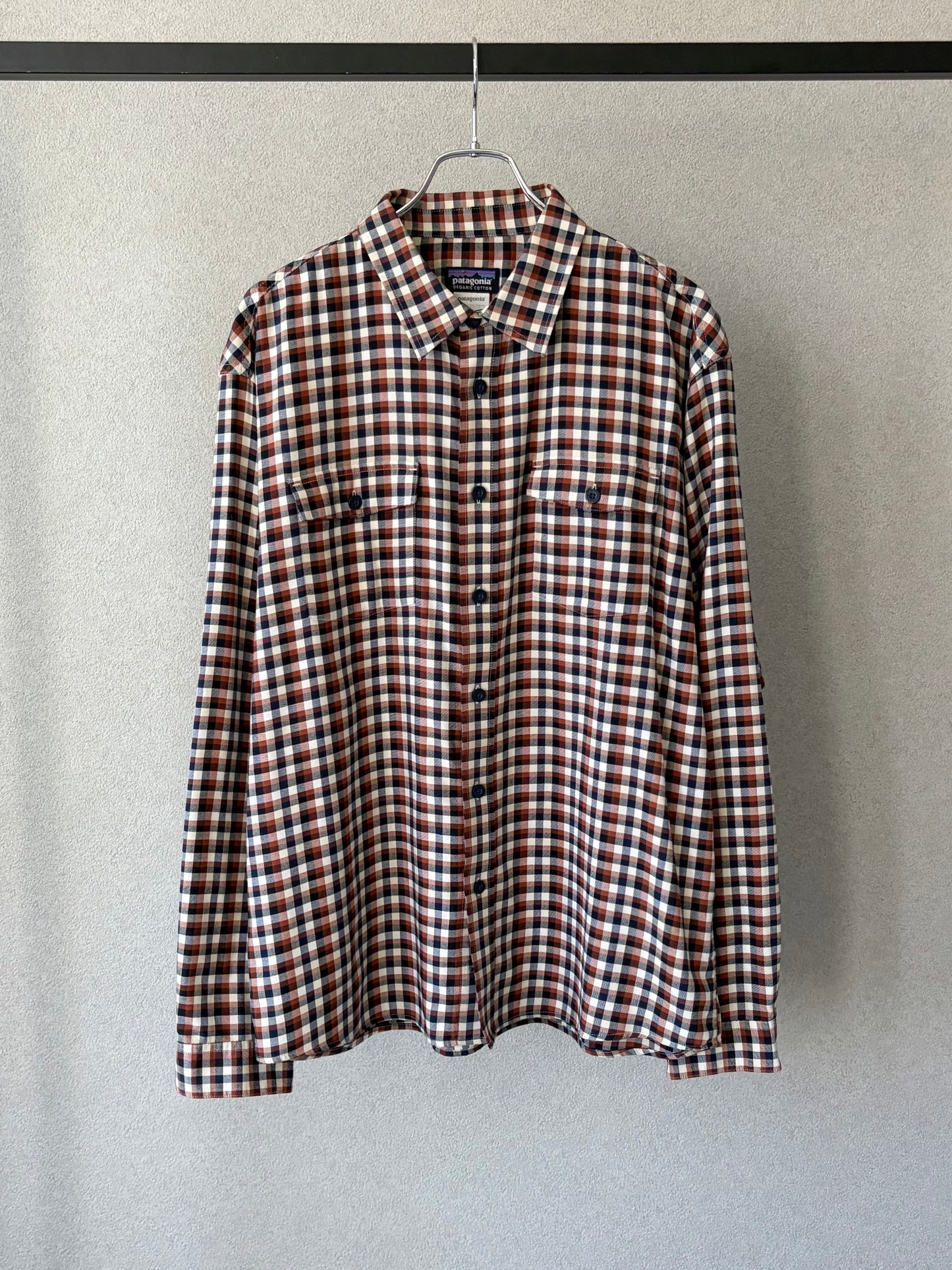00's patagonia shirt