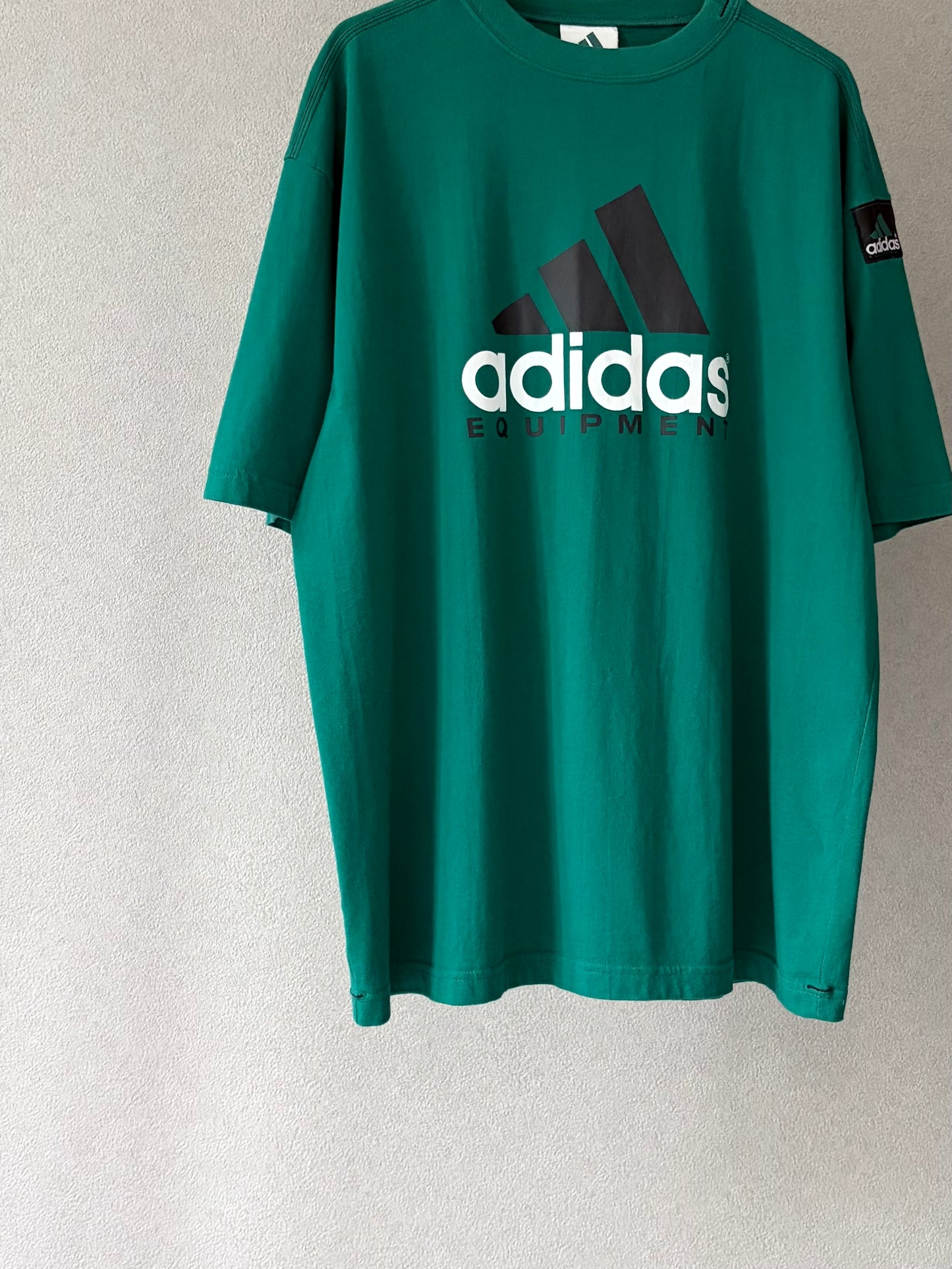90's adidas Equipment print t-shirt