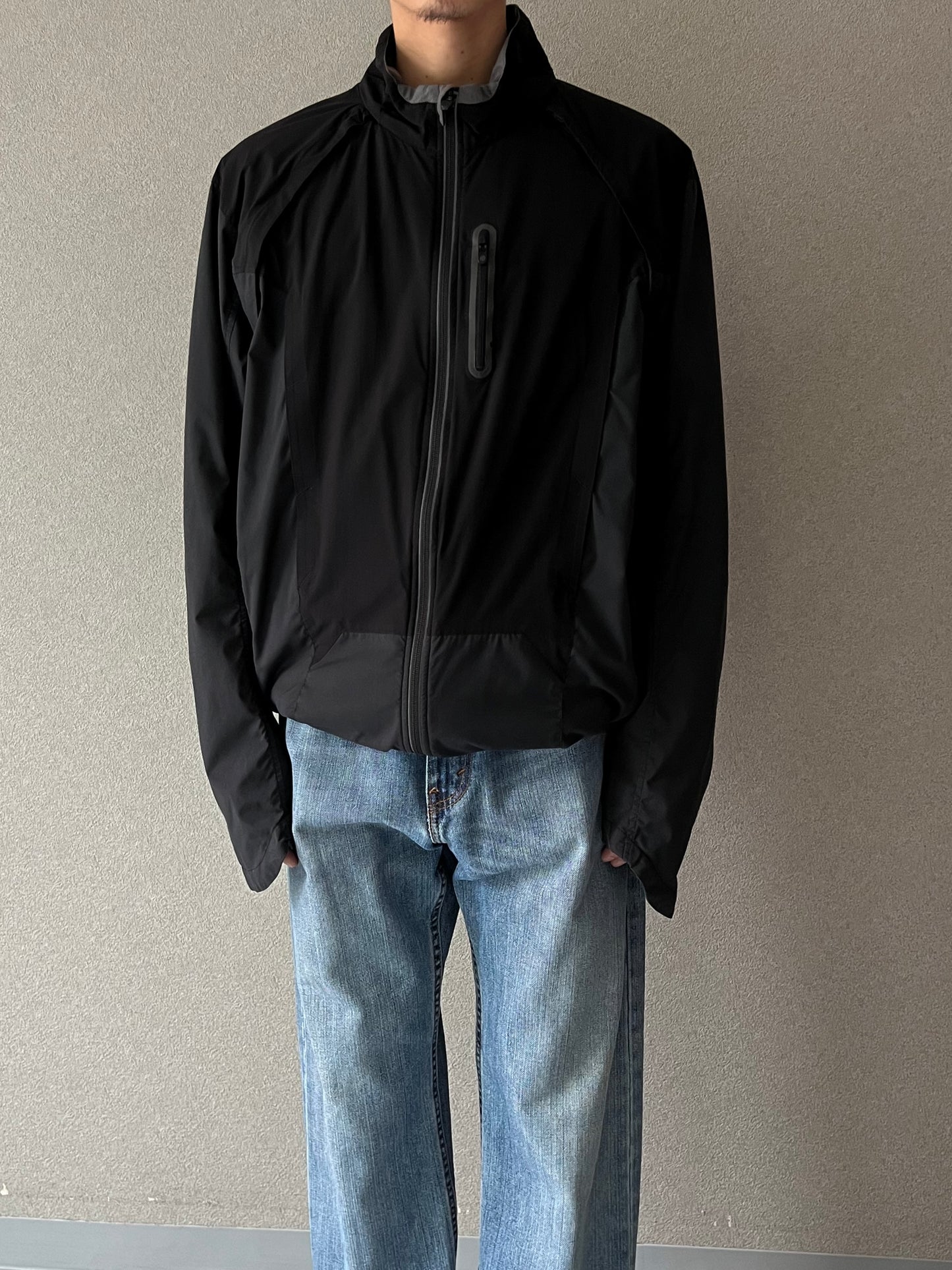 10's lululemon nylon jacket