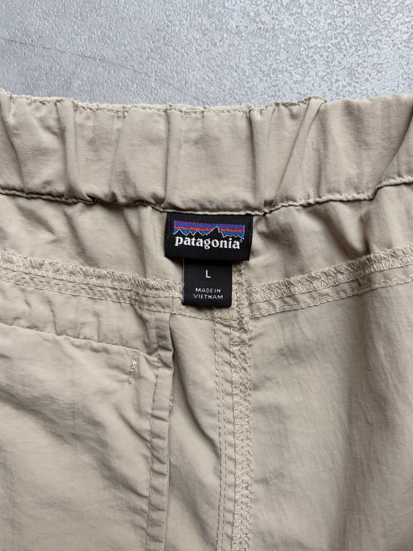 10's patagonia nylon shorts