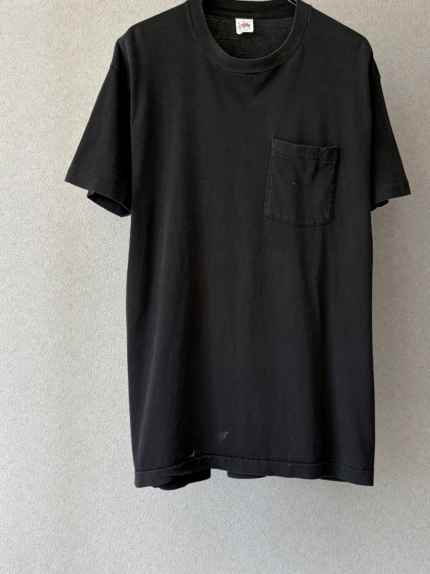 80's FRUIT OF THE LOOM pocket t-shirt "Made in USA"