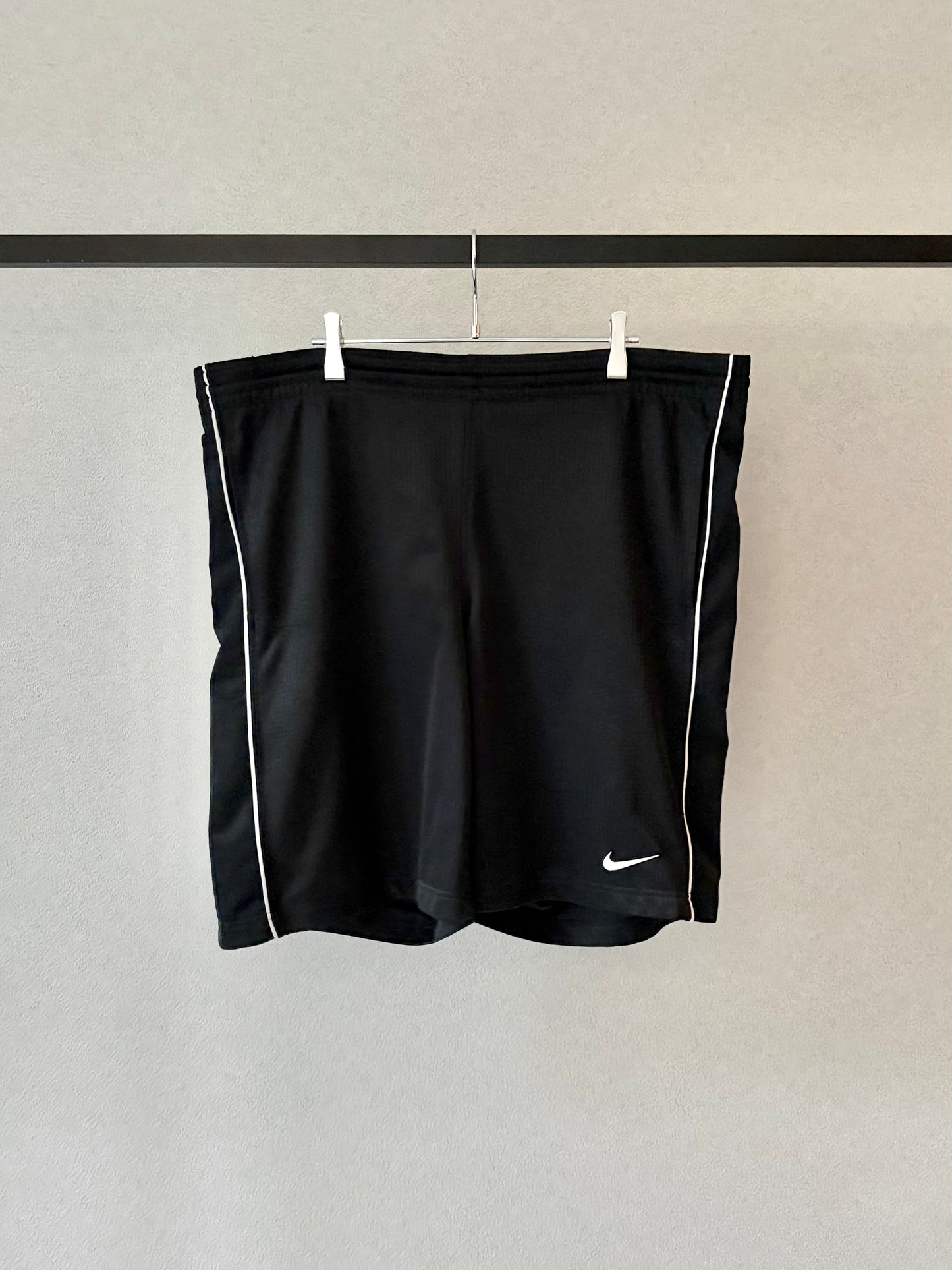 00's NIKE basketball shorts