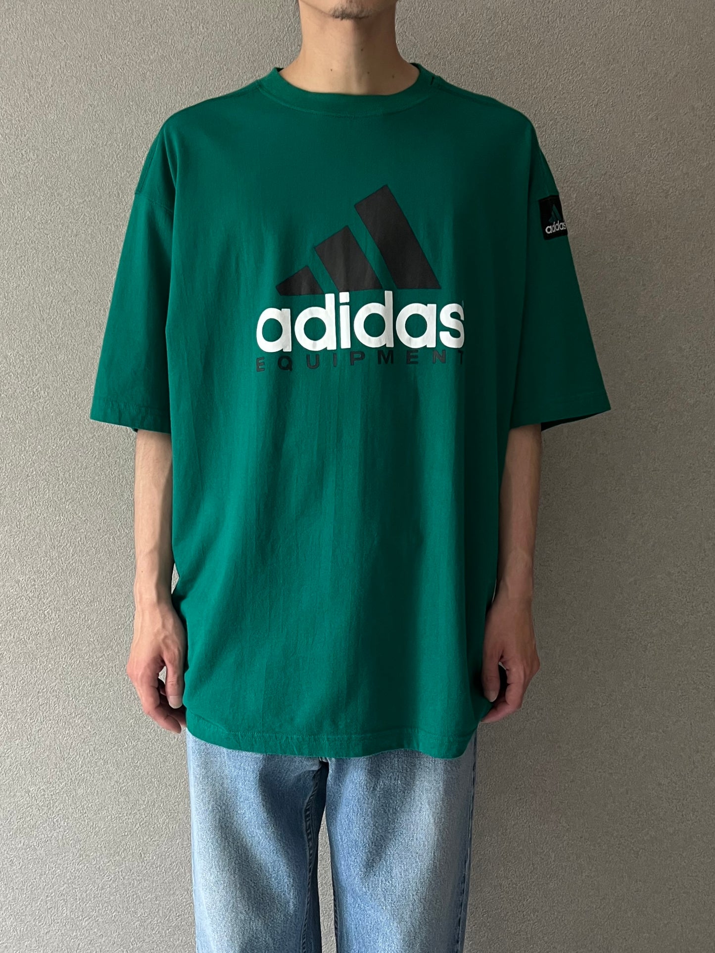 90's adidas Equipment print t-shirt