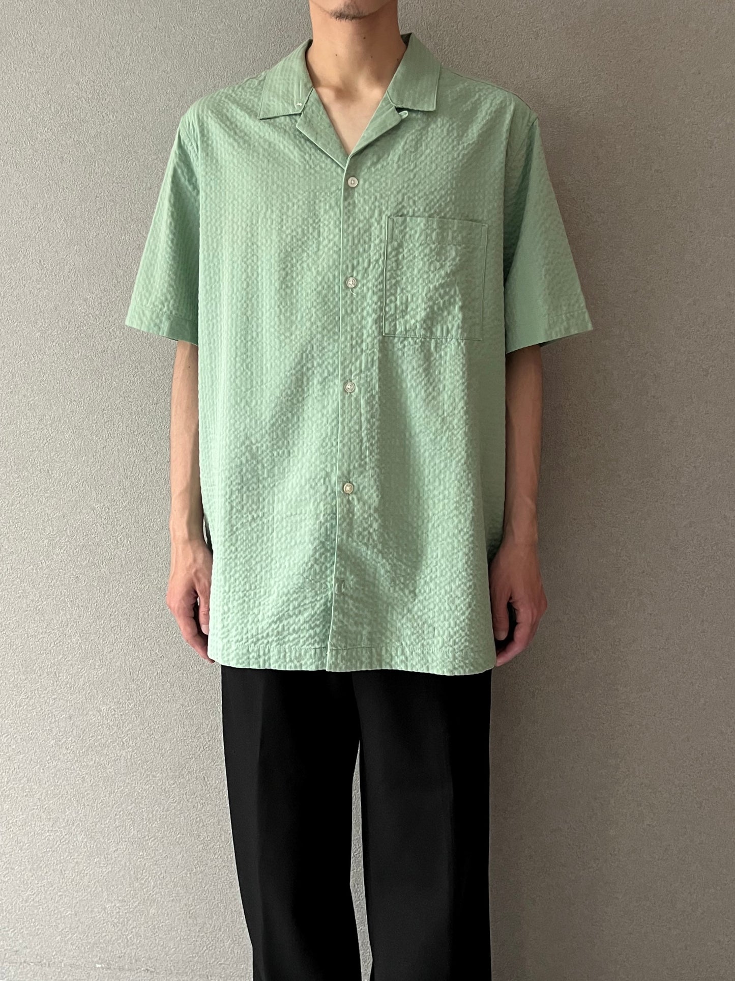00's GAP open collar seersucker shirt