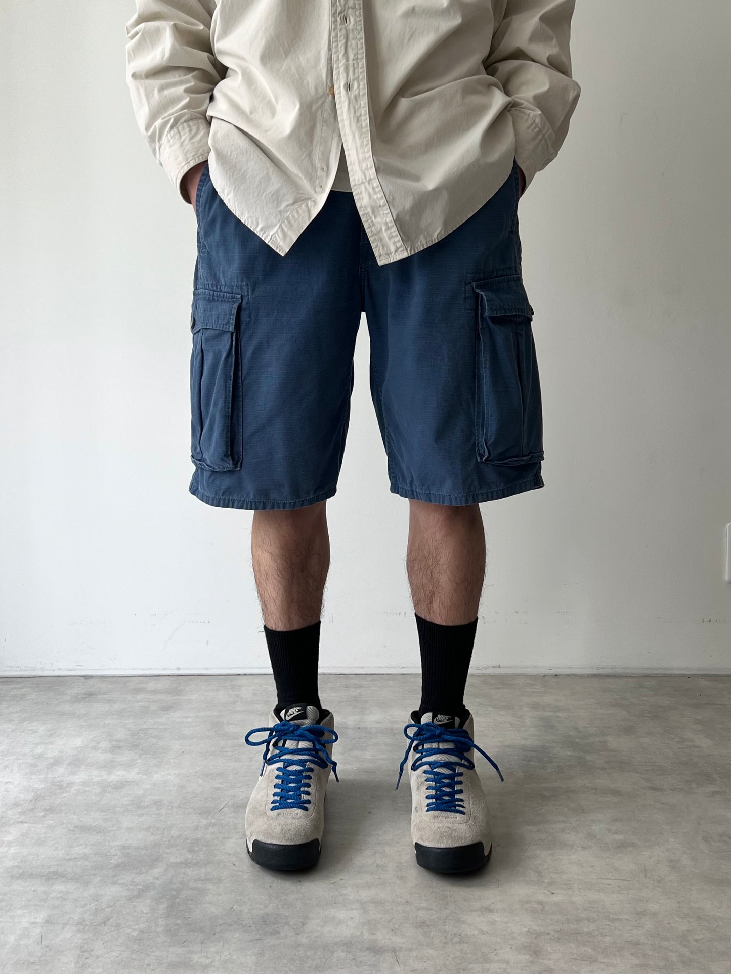 00's Levi's cargo pants