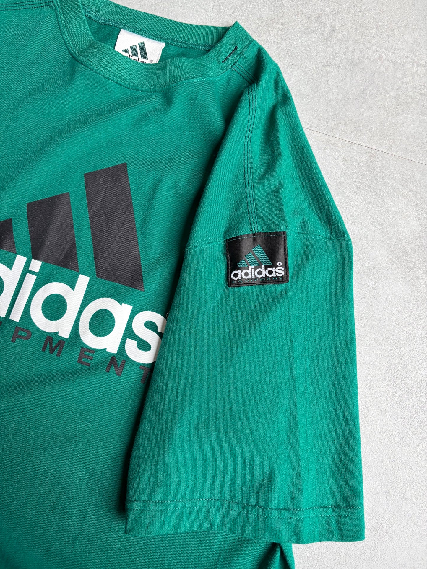 90's adidas Equipment print t-shirt