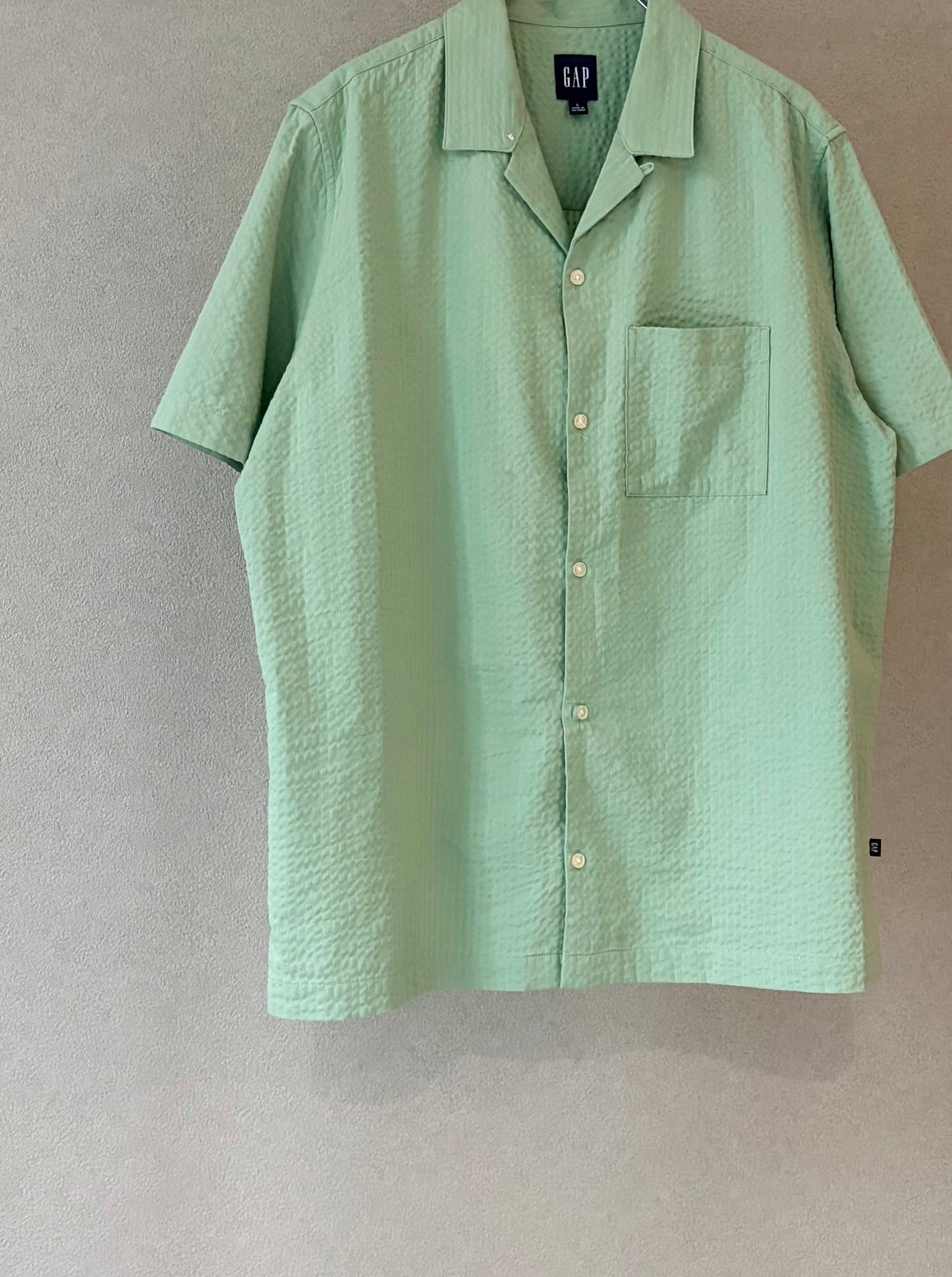 00's GAP open collar seersucker shirt
