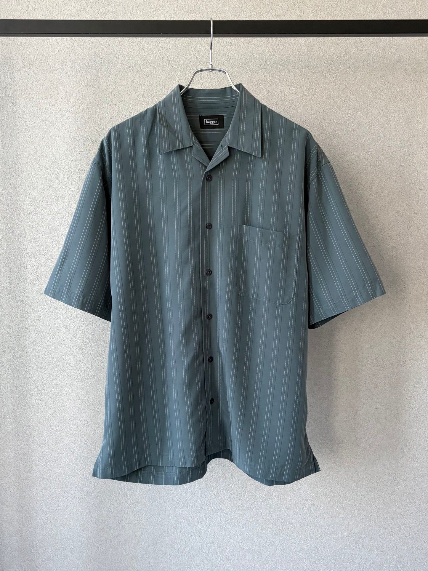 00's haggar open collar shirt