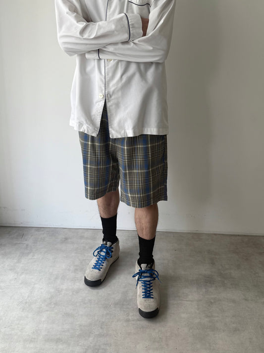 00' OLD NAVY shorts "DEAD STOCK"