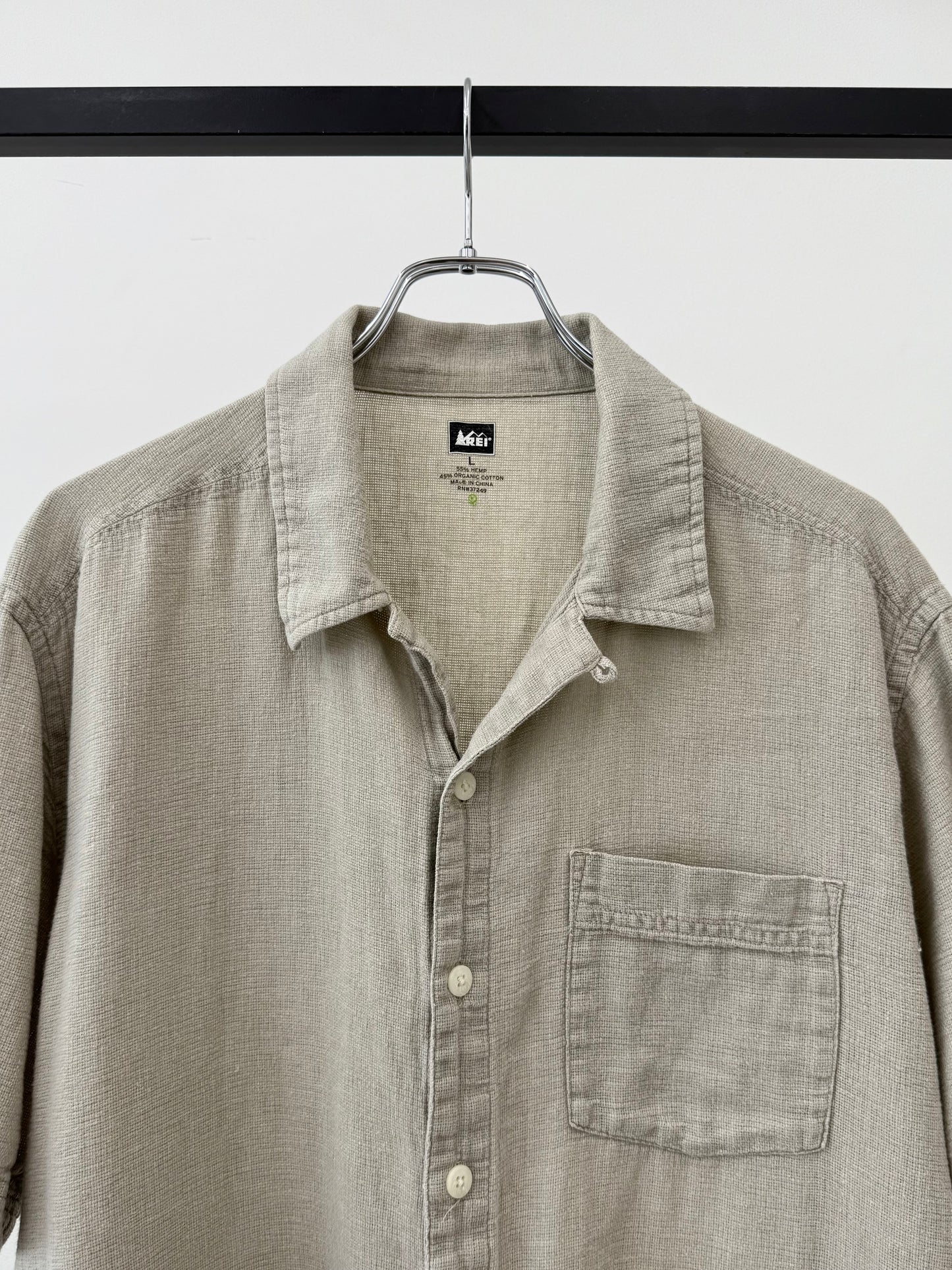 00's REI hemp open coller shirt