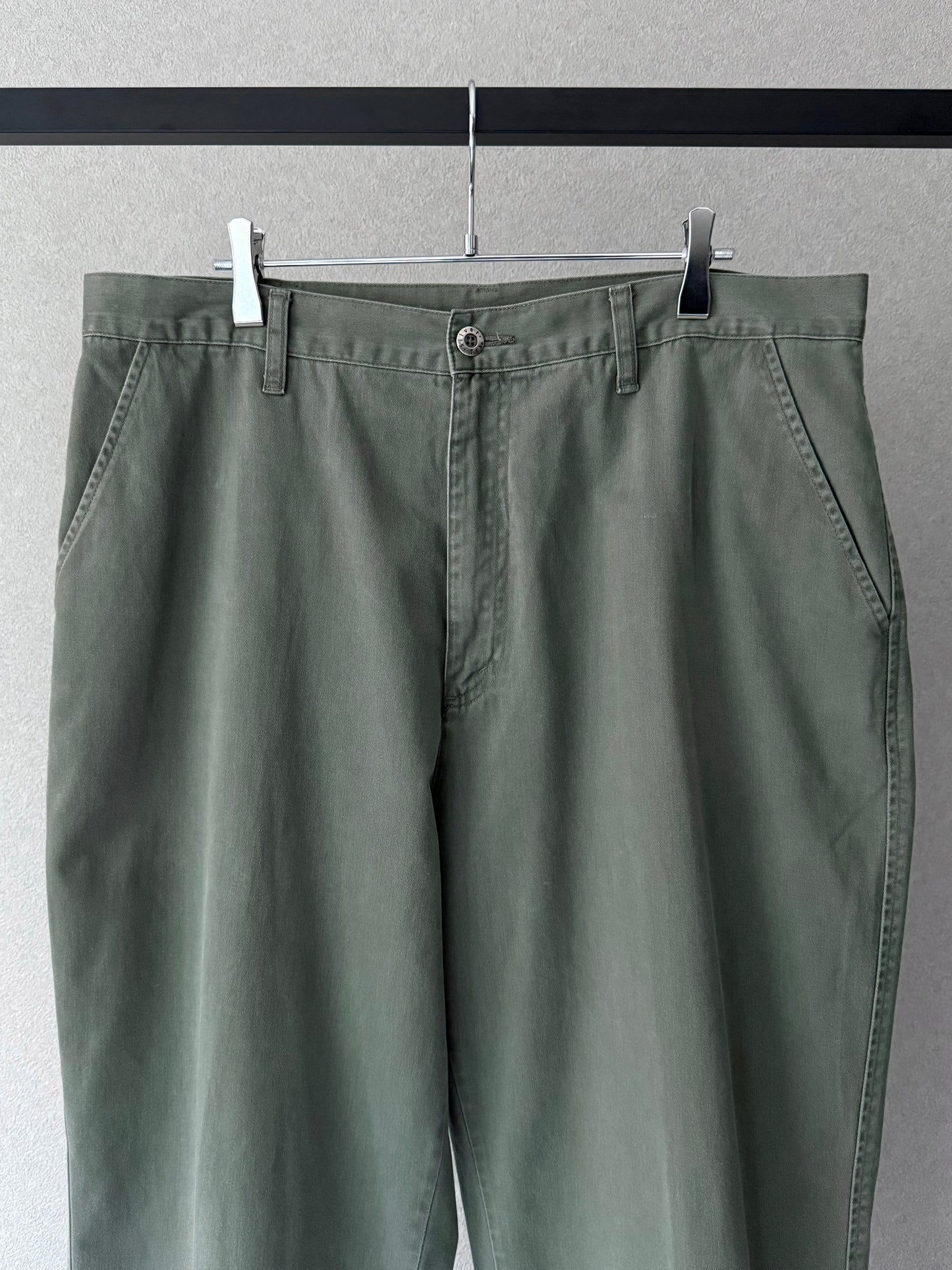 90's Levi's SilverTab chino pants