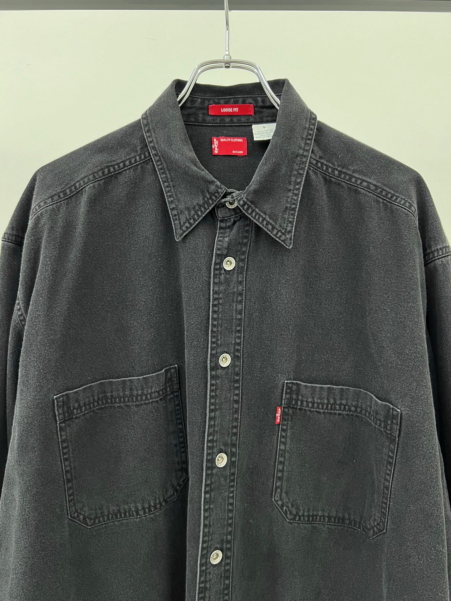 00's Levi's denim shirt