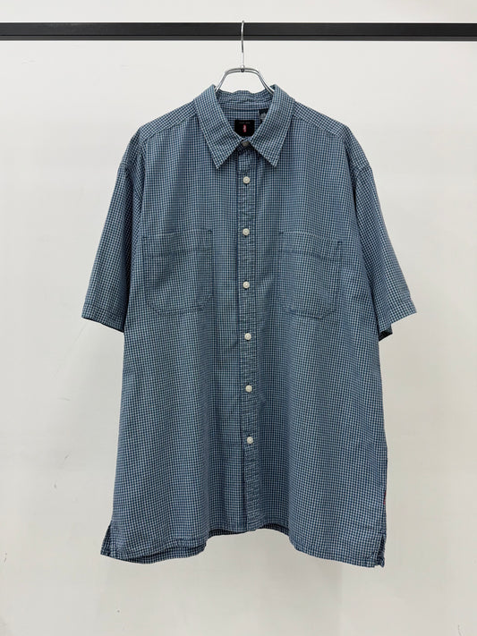 00's Levi's S/S shirt