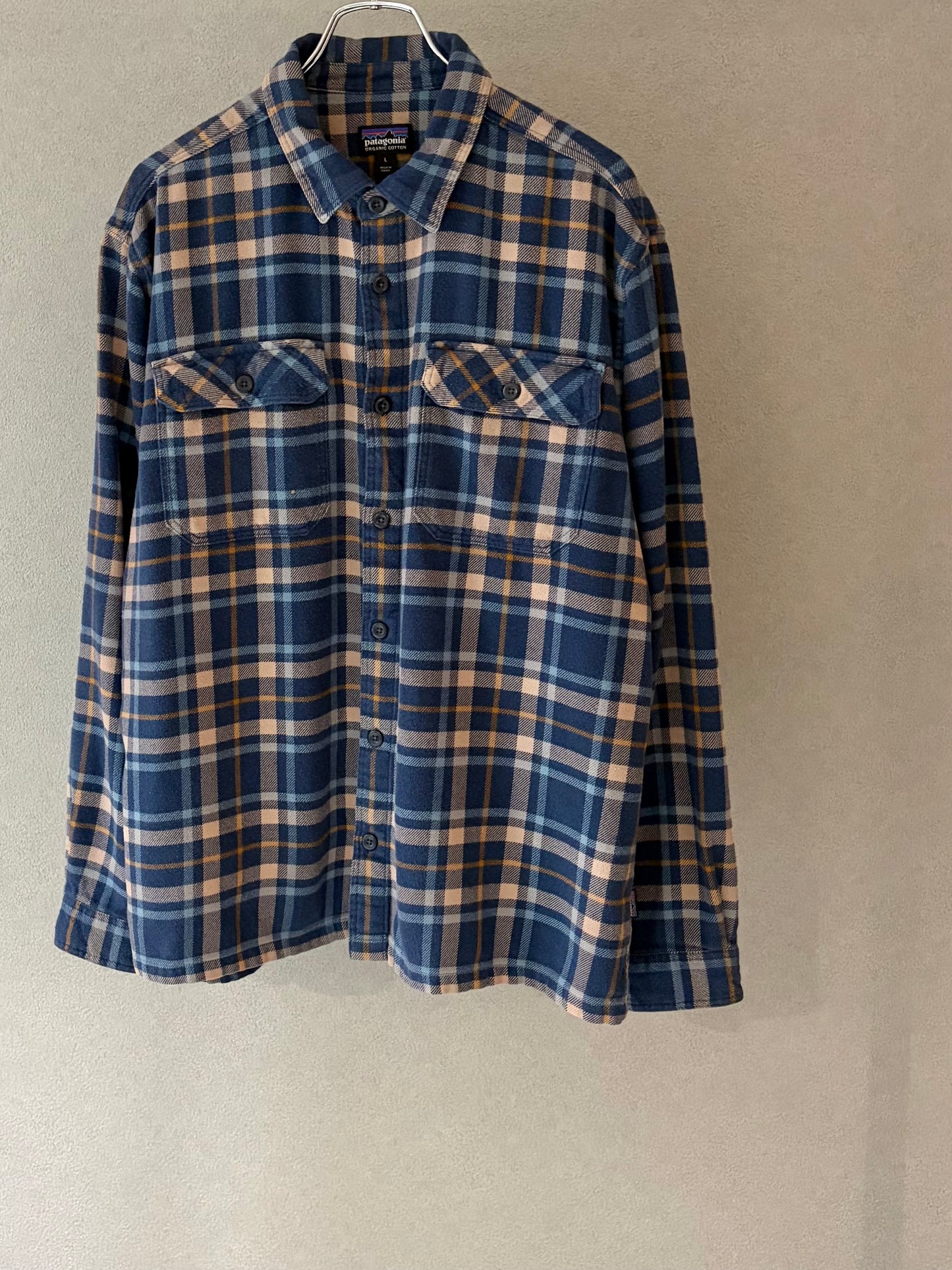 10's patagonia flannel shirt
