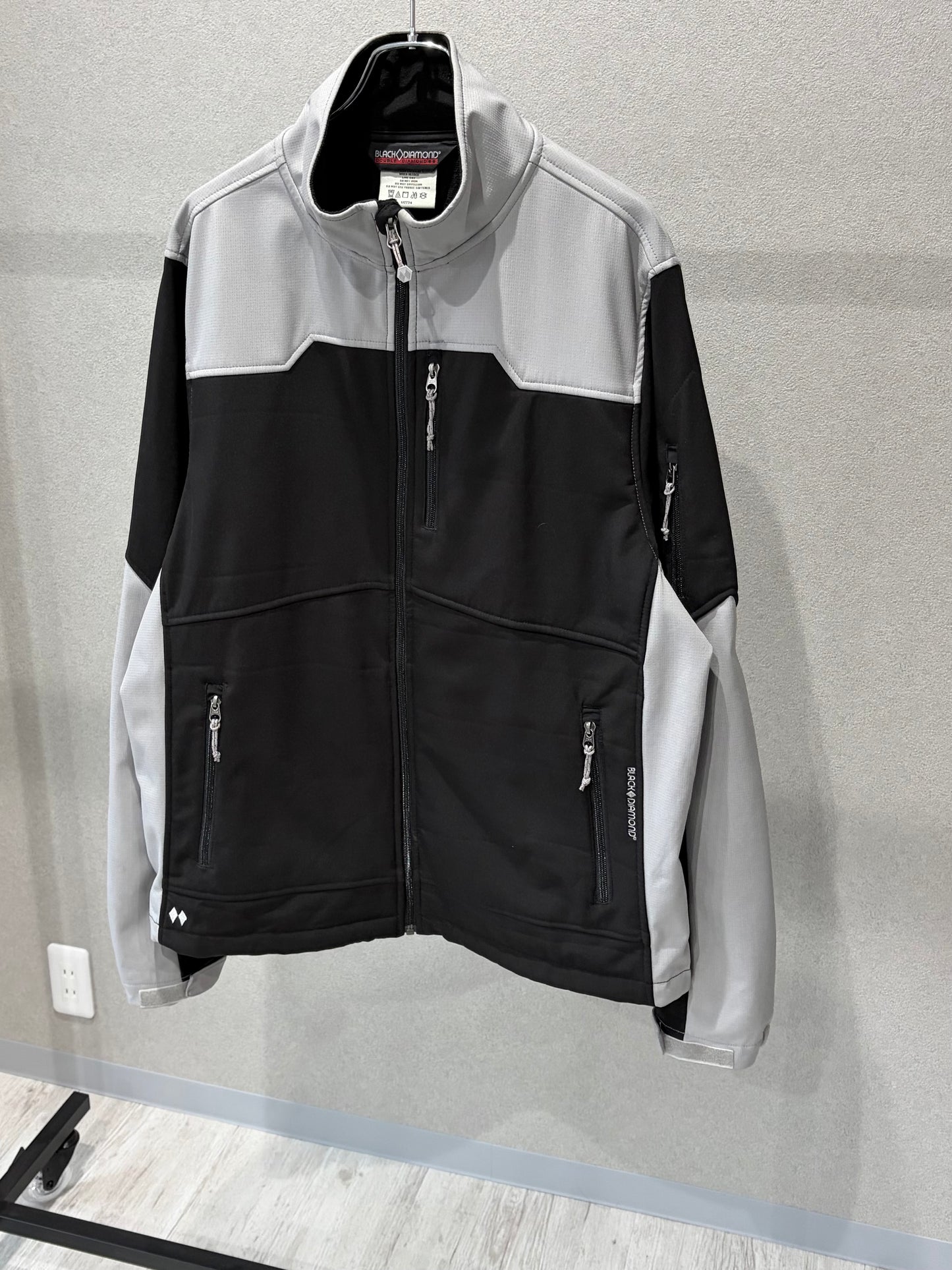 00's BLACK DIAMOND softshell jacket