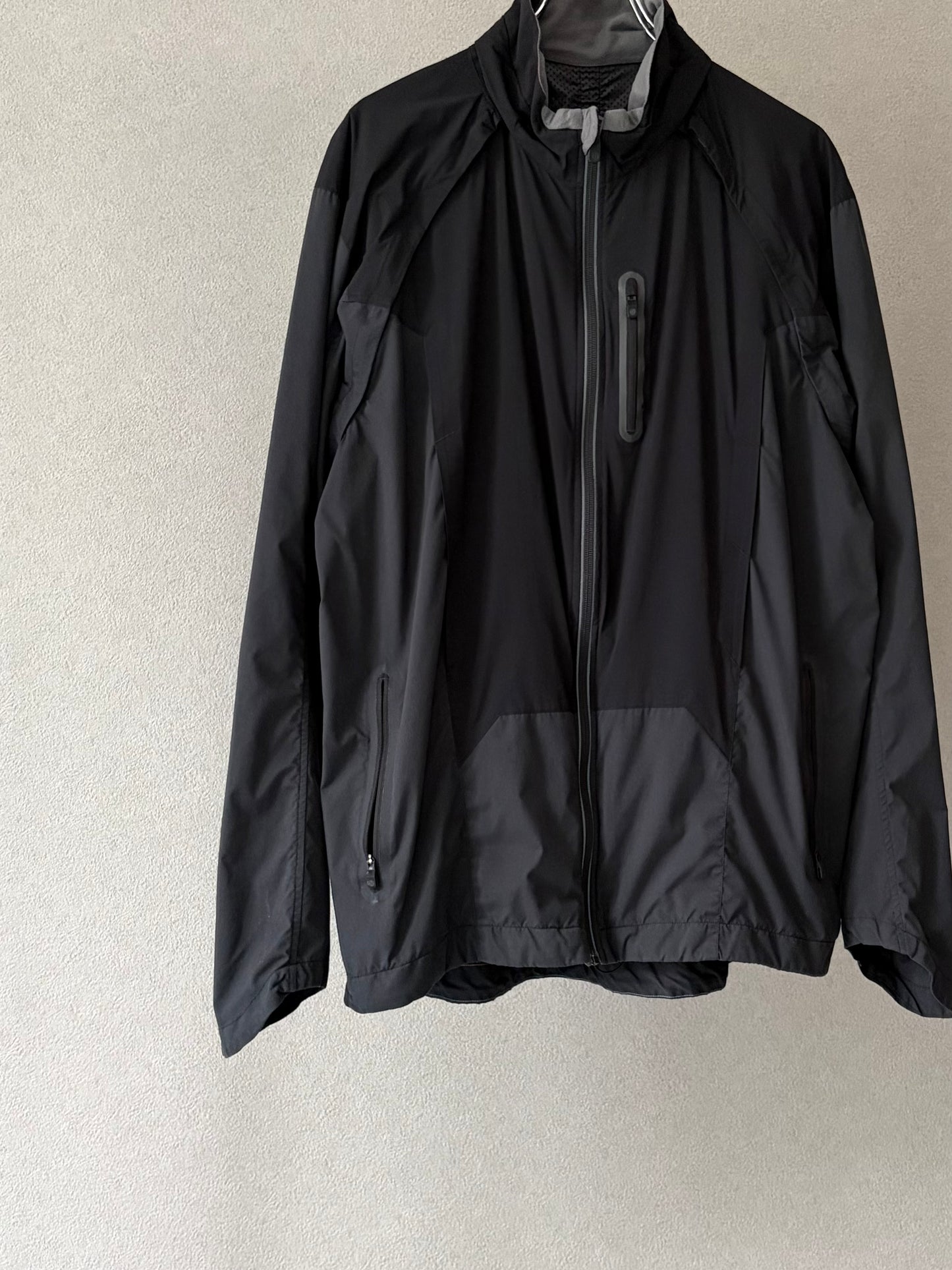 10's lululemon nylon jacket