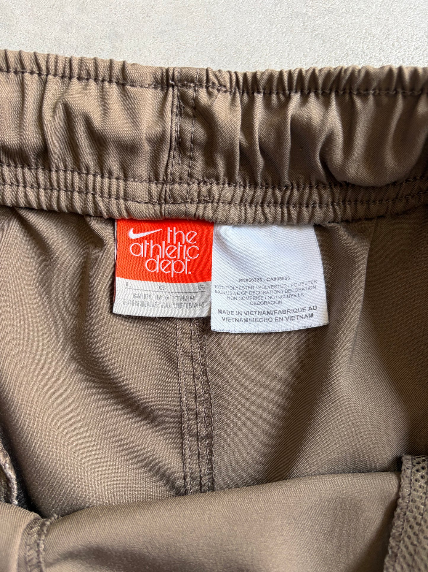 00's NIKE nylon cargo shorts