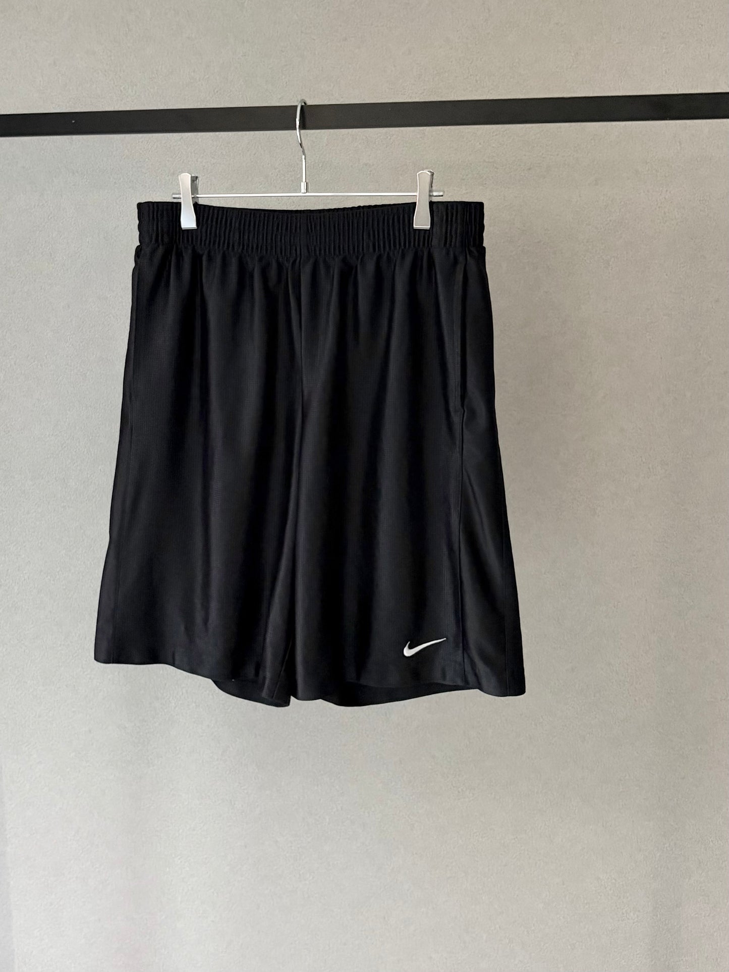 00's NIKE basketball shorts
