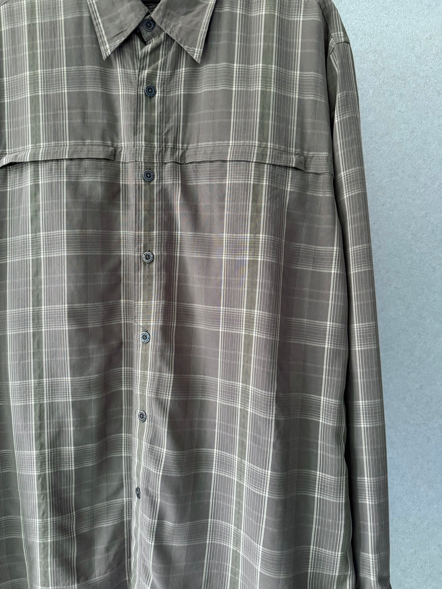 00's ROYAL ROBBINS rayon shirt