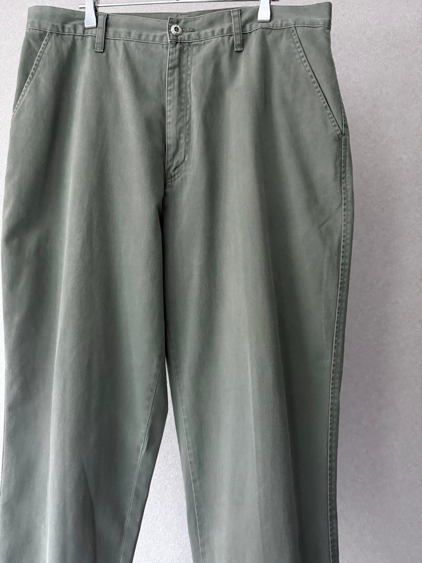 90's Levi's SilverTab chino pants