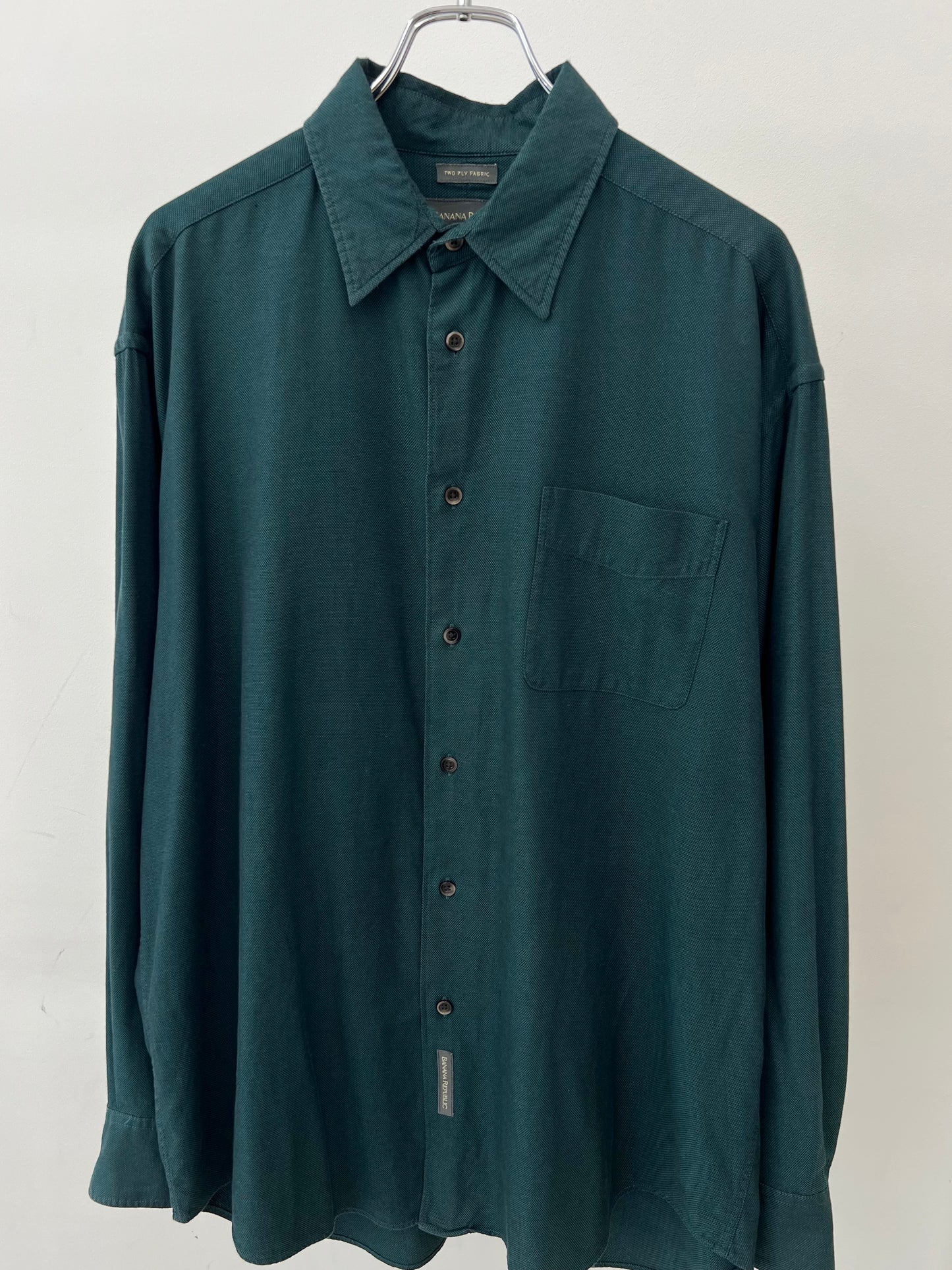 00's BANANA REPUBLIC shirt