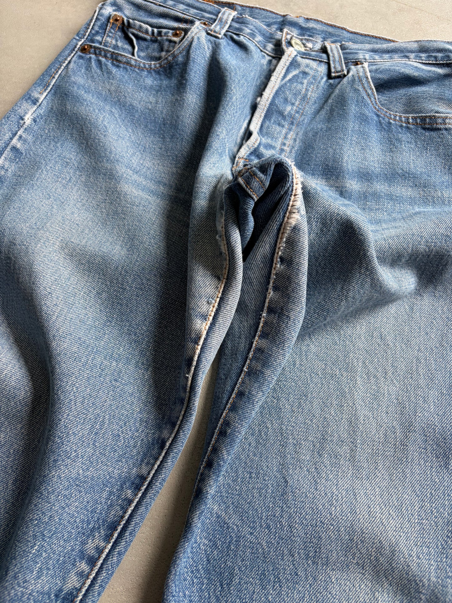 80's Levi’s 501 denim pants "RED LINE"