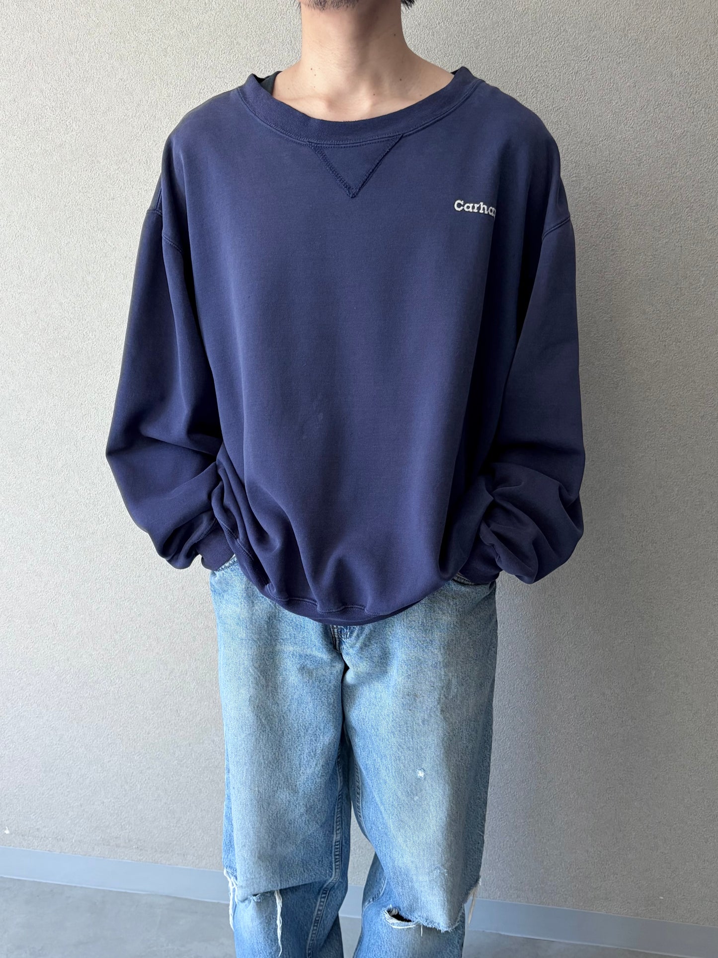 00's carhartt sweater